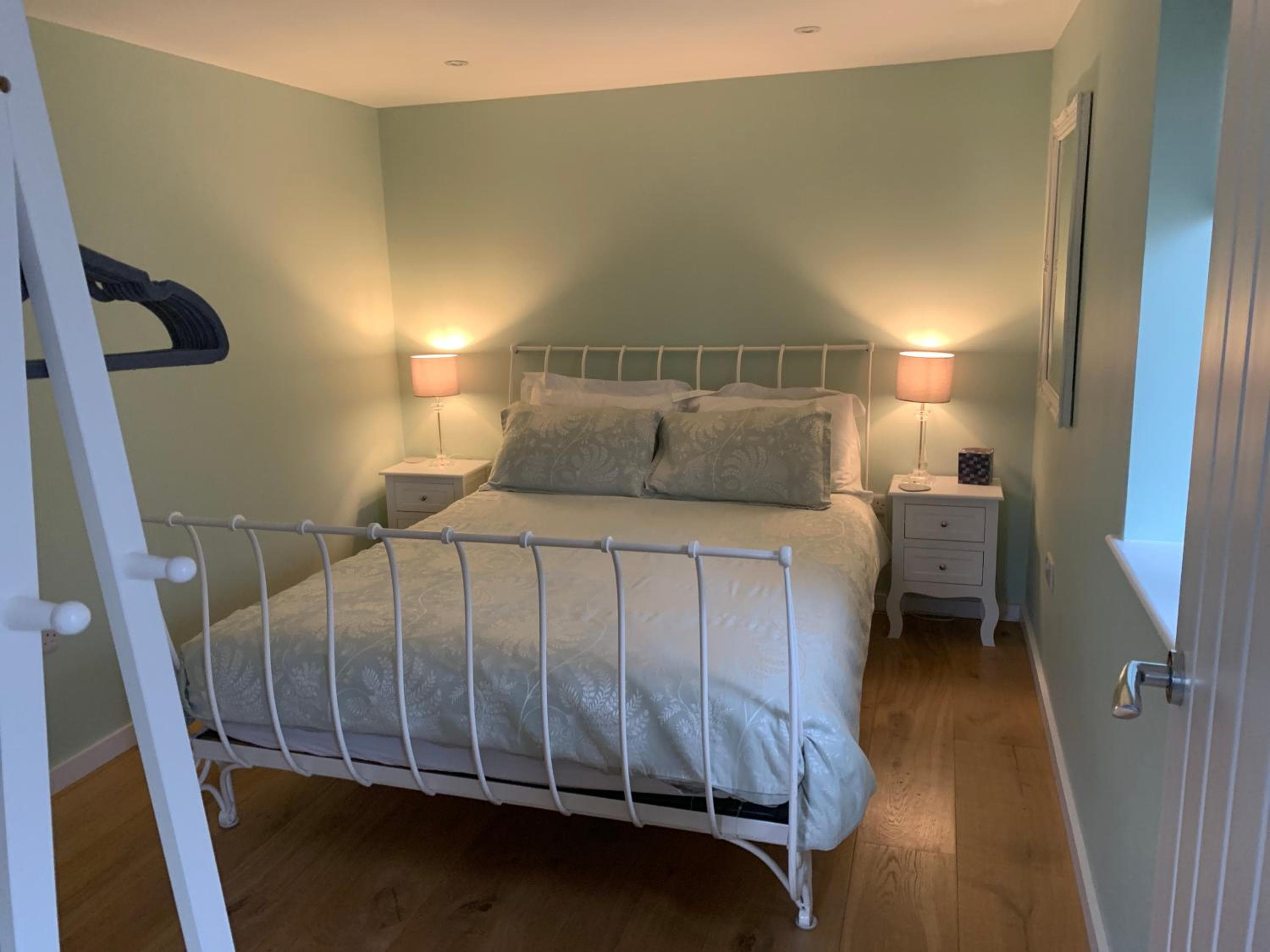Brand new annexe on border of the Southdowns.