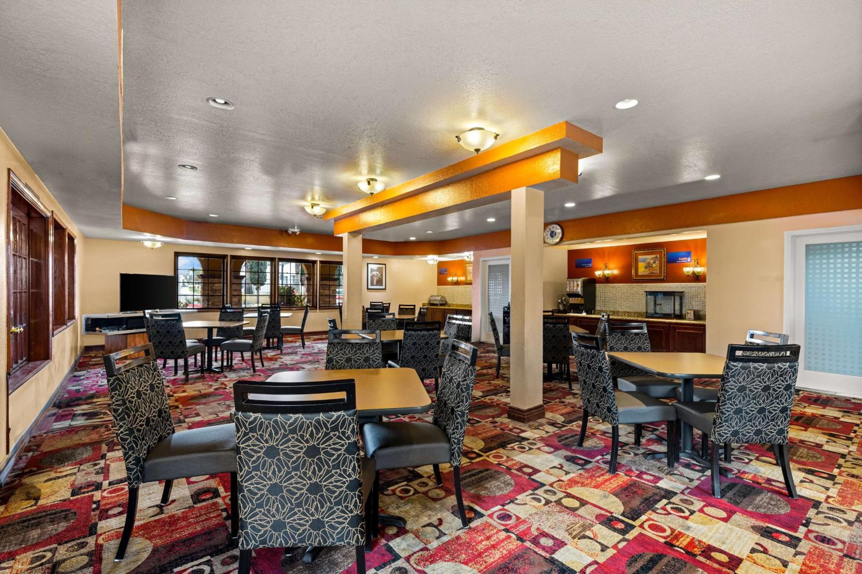 Best Western Moreno Hotel & Suites