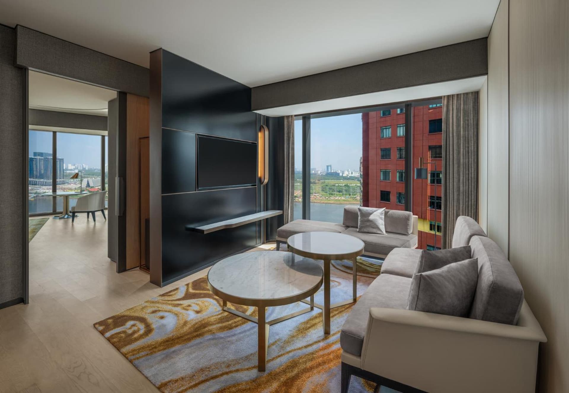 Hilton Saigon