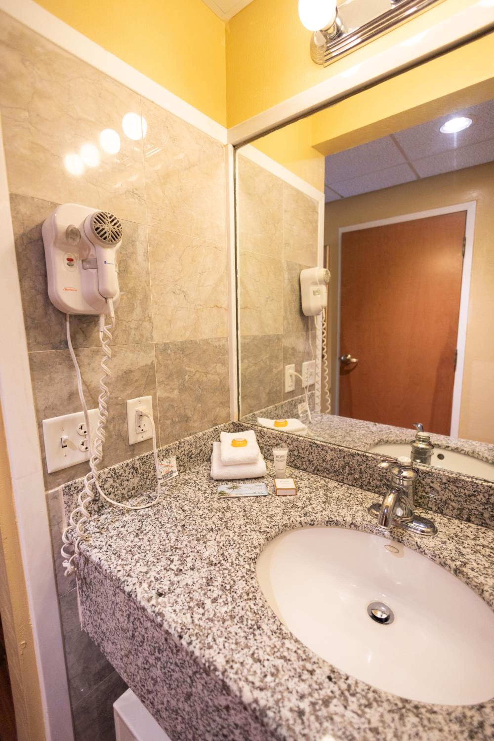 Ocean Inn & Suites