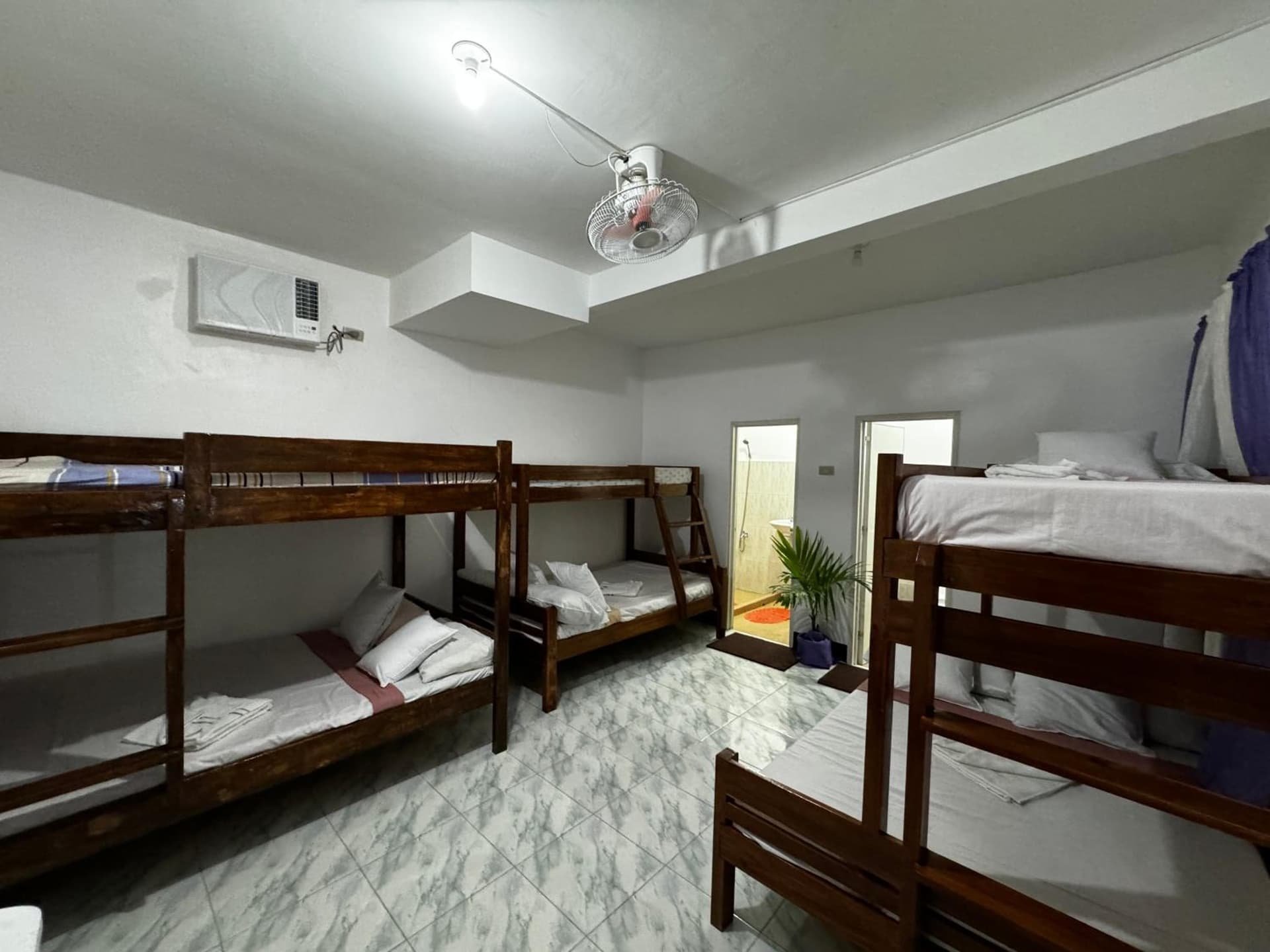 Mariobellas Inn or Mario's White House