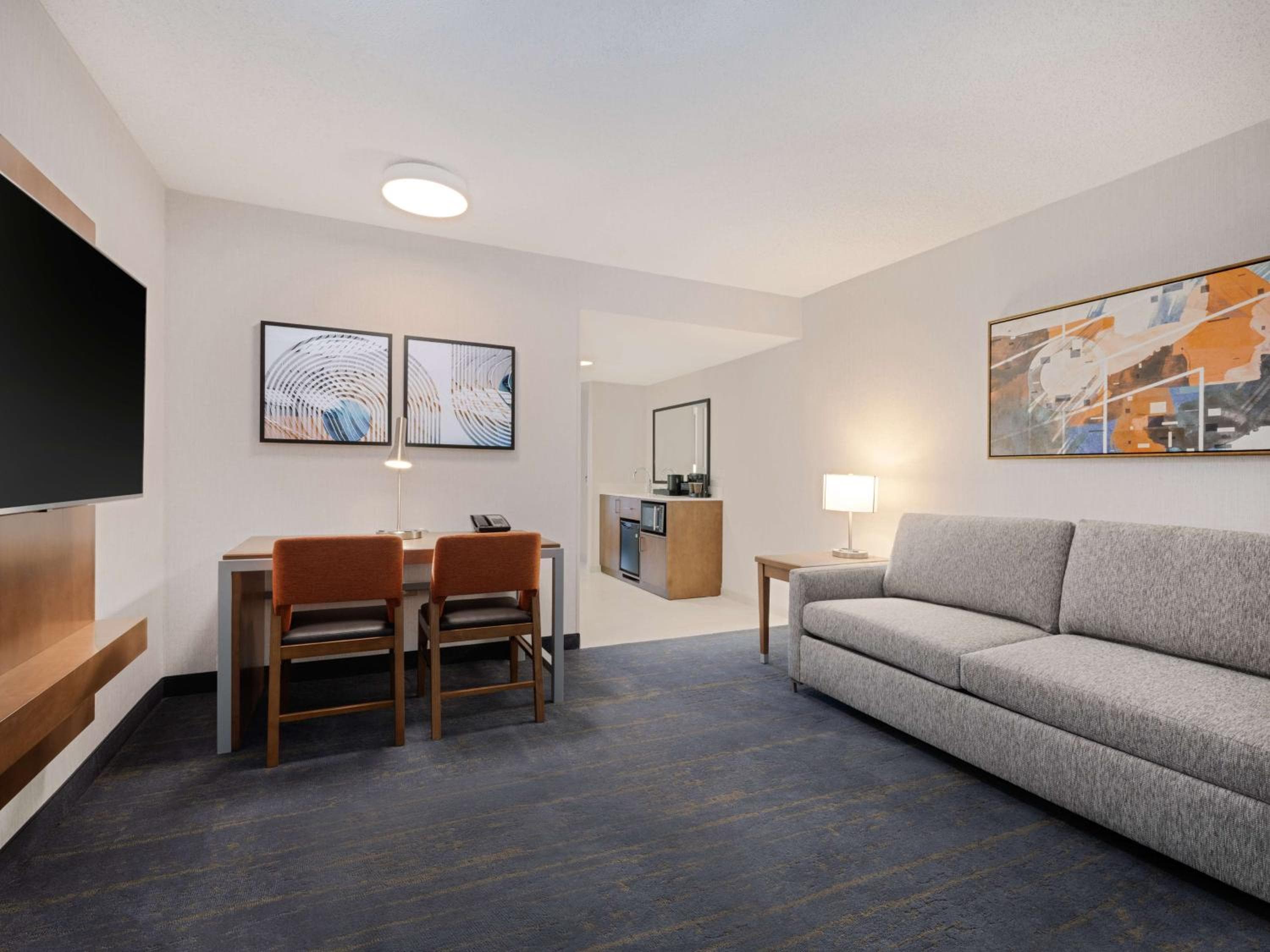 Embassy Suites Chicago - Downtown River North