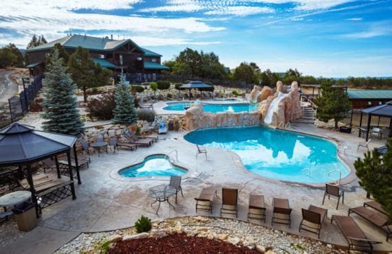 Escape to Tranquility: Amazing Cabin Near Zion