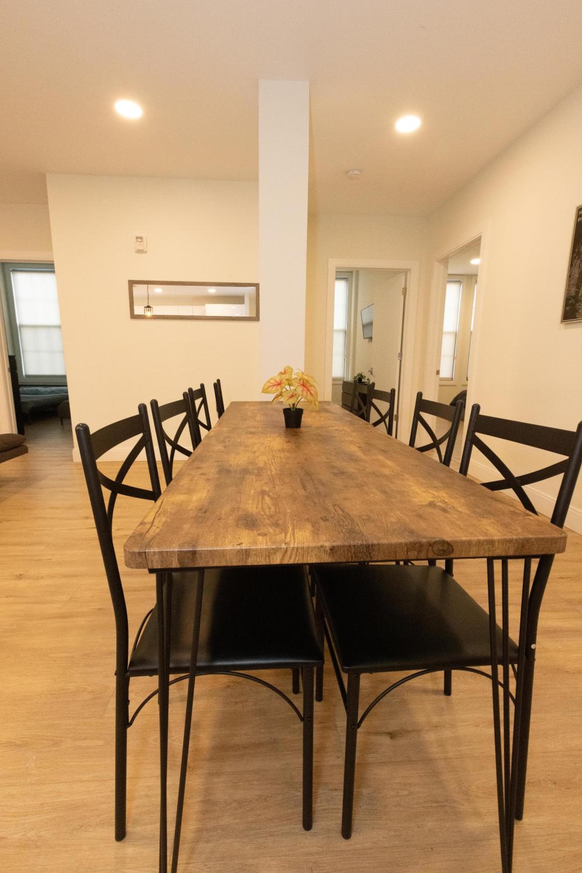 Spacious 3-BR Luxury Suite near New York City