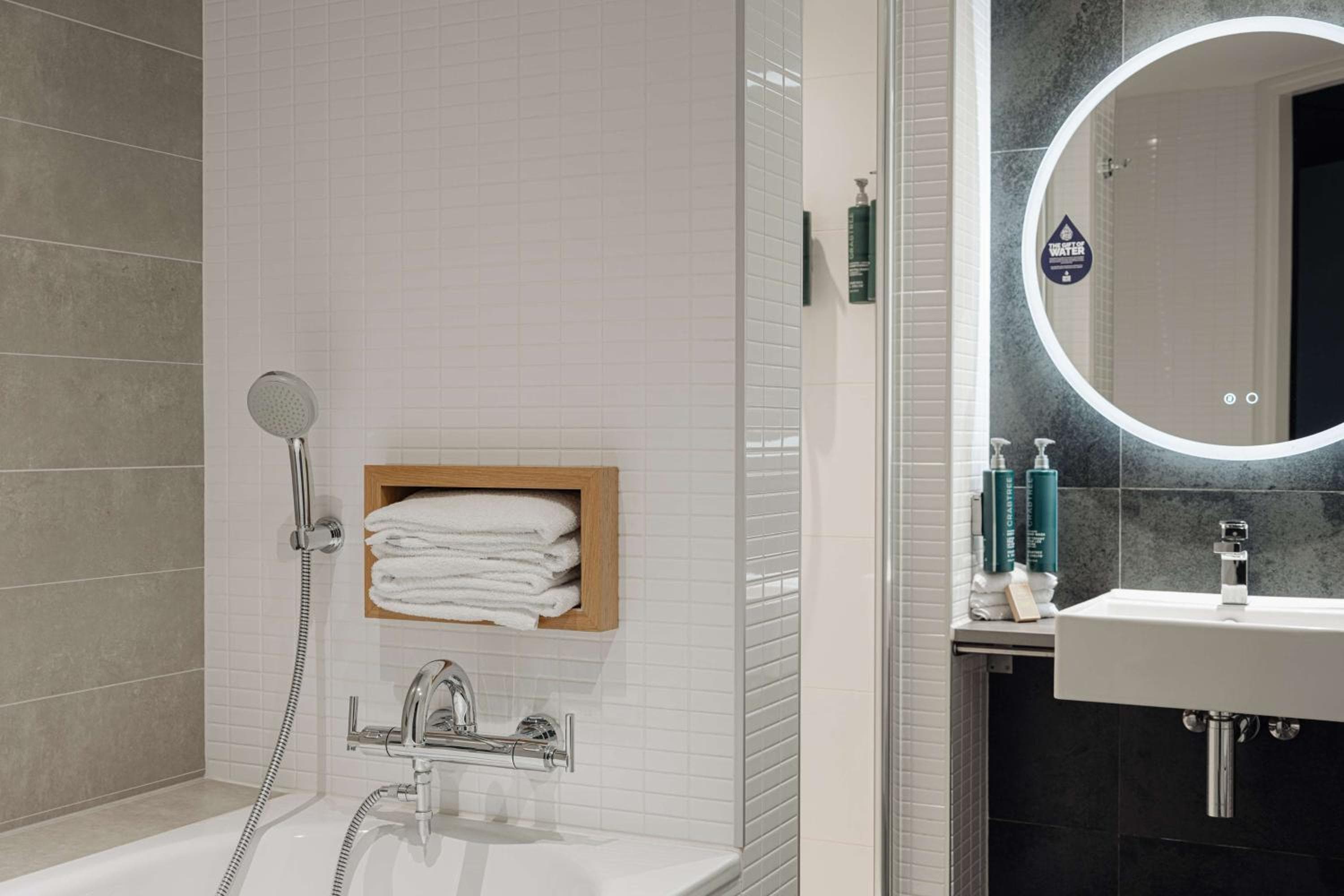 DoubleTree by Hilton Amsterdam Centraal Station