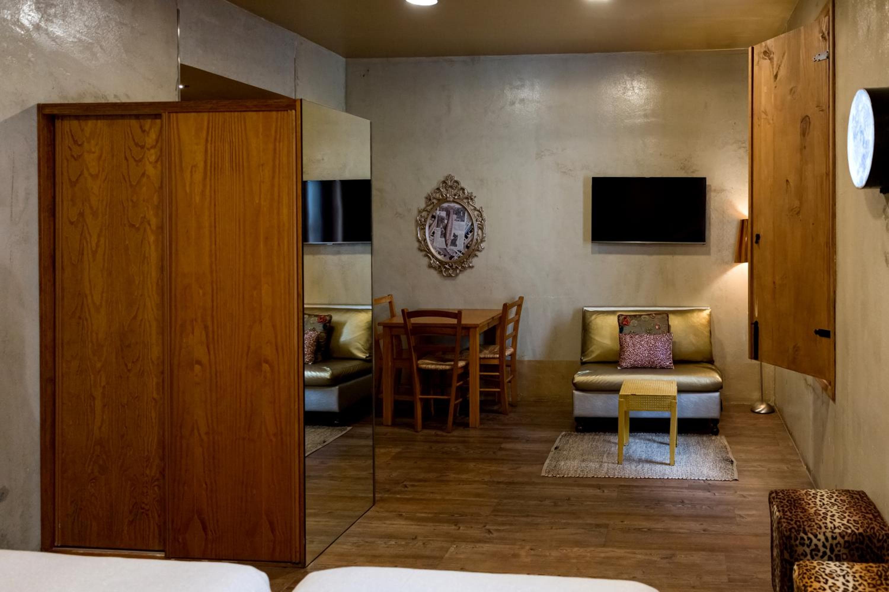 Lisbon Art Stay Hotel & Apartments