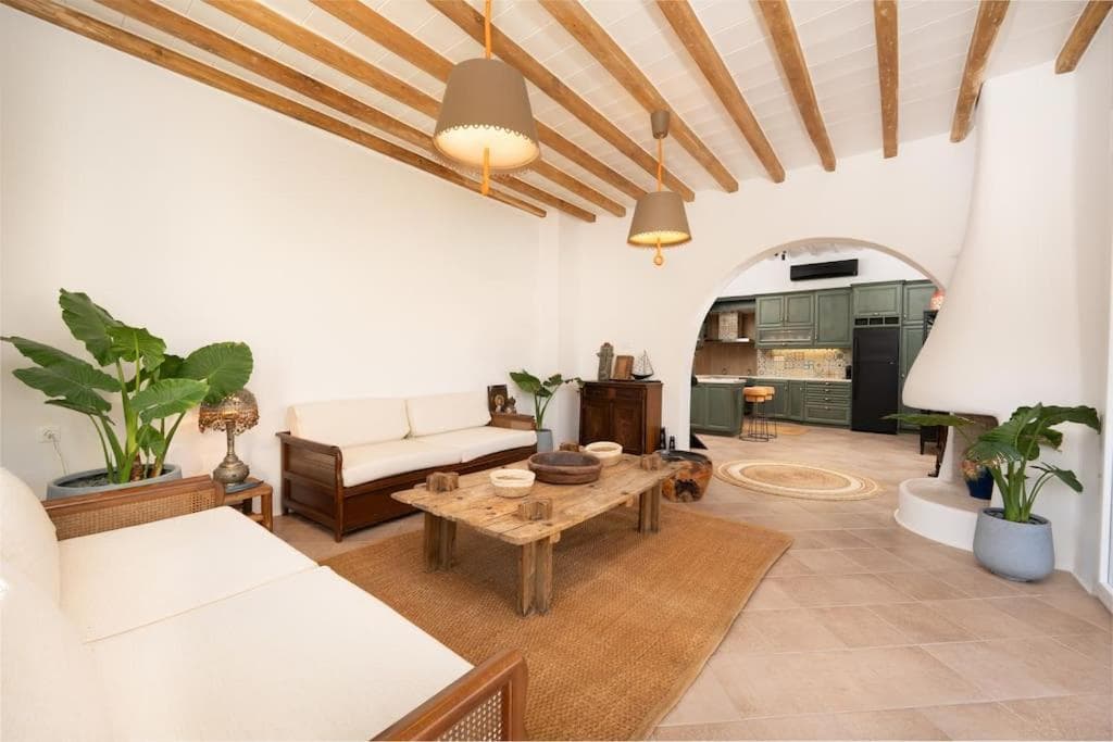 Palm Luxury Maisonette with Heated Private Jacuzzi
