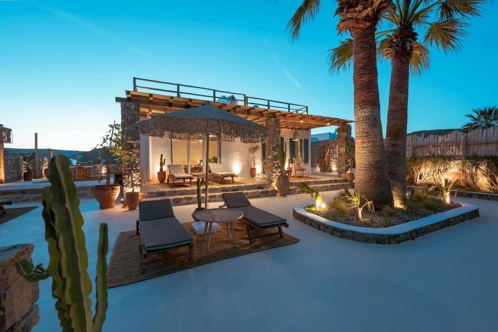 Palm Luxury Maisonette with Heated Private Jacuzzi