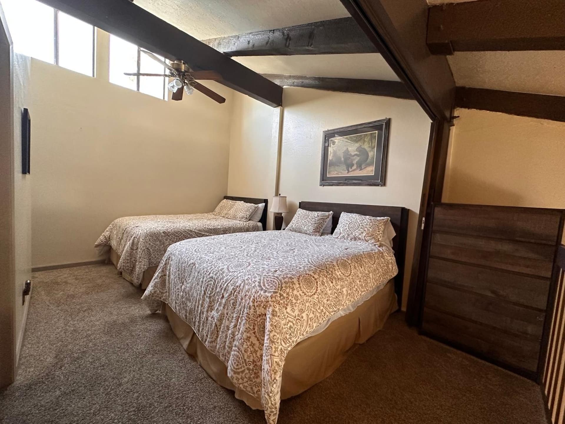 Yosemite Condominium Loft unit -B202
