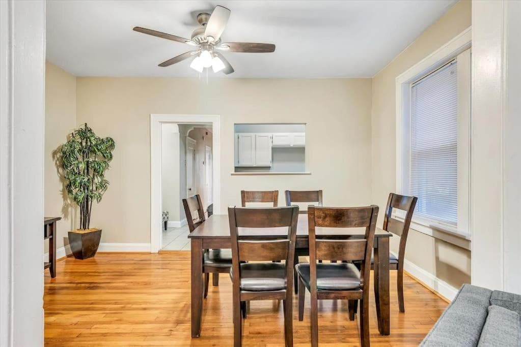 Tower Grove Getaway sleeps 8
