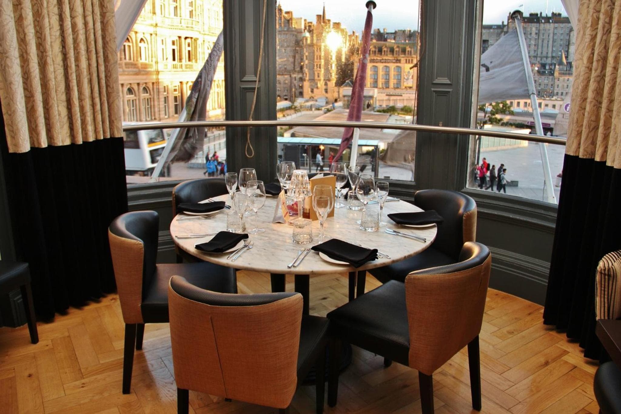Hotel Indigo - Edinburgh - Princes Street by IHG