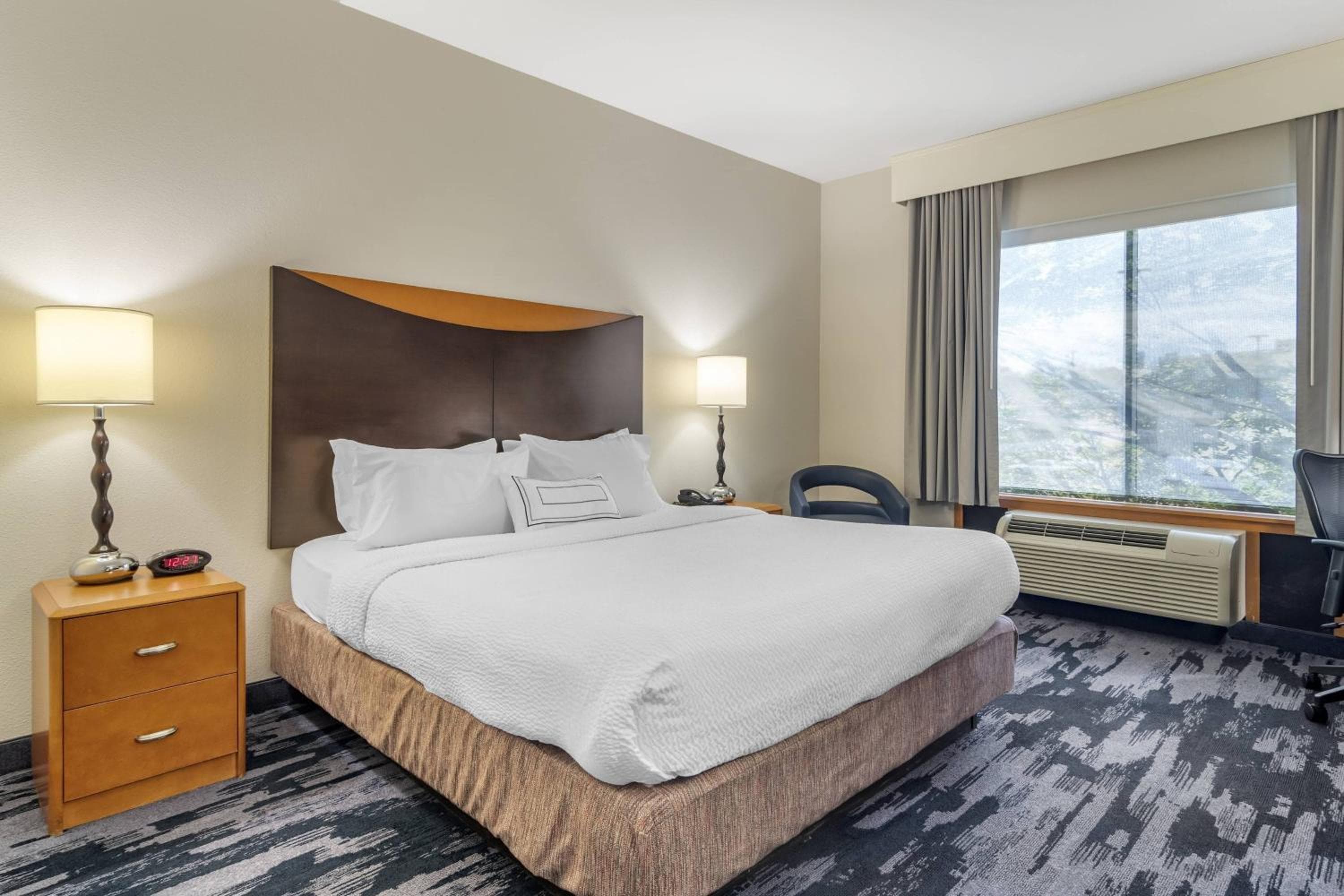 Fairfield Inn & Suites by Marriott Commerce