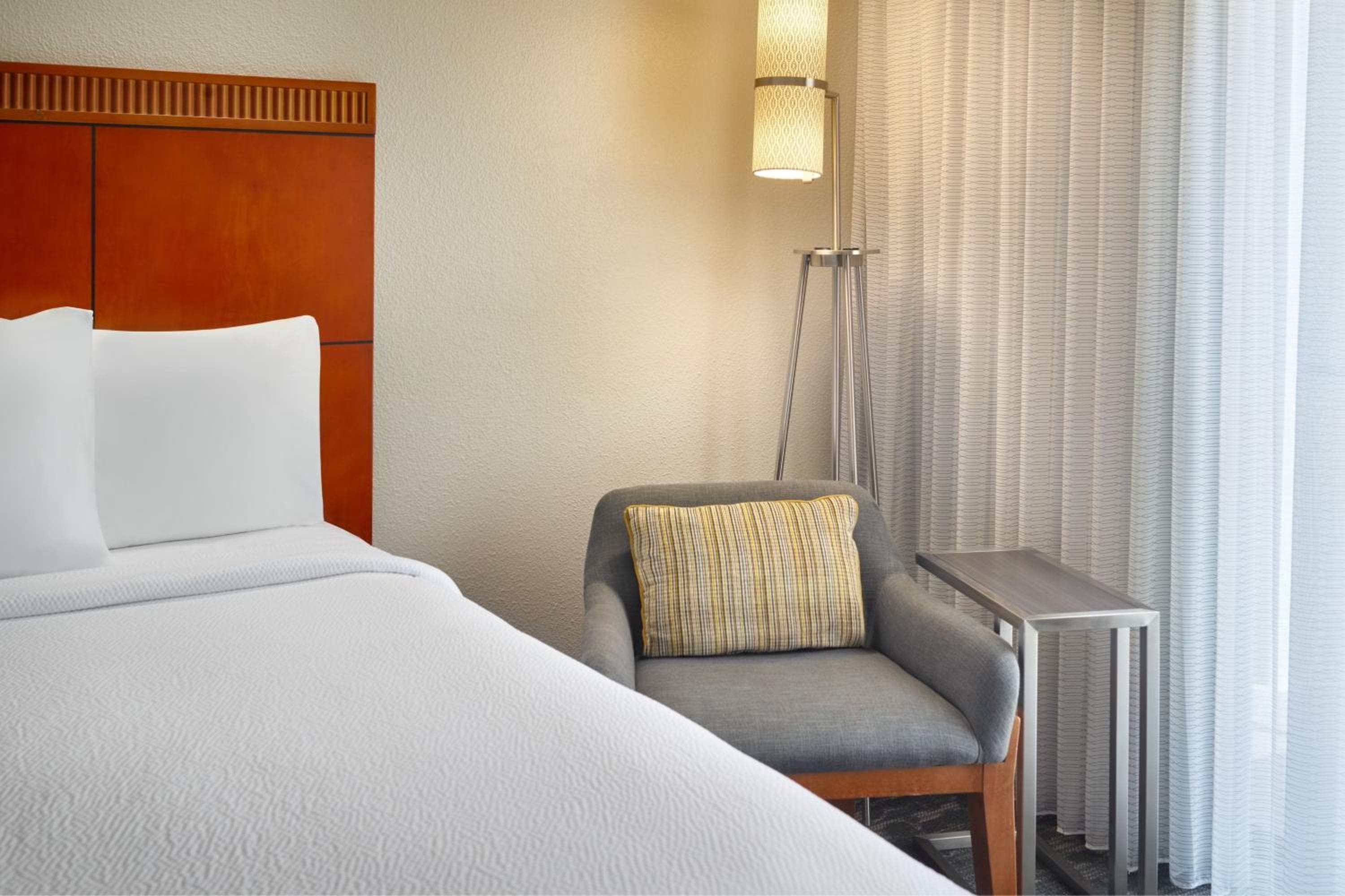 Courtyard by Marriott Atlanta Airport South/Sullivan Road