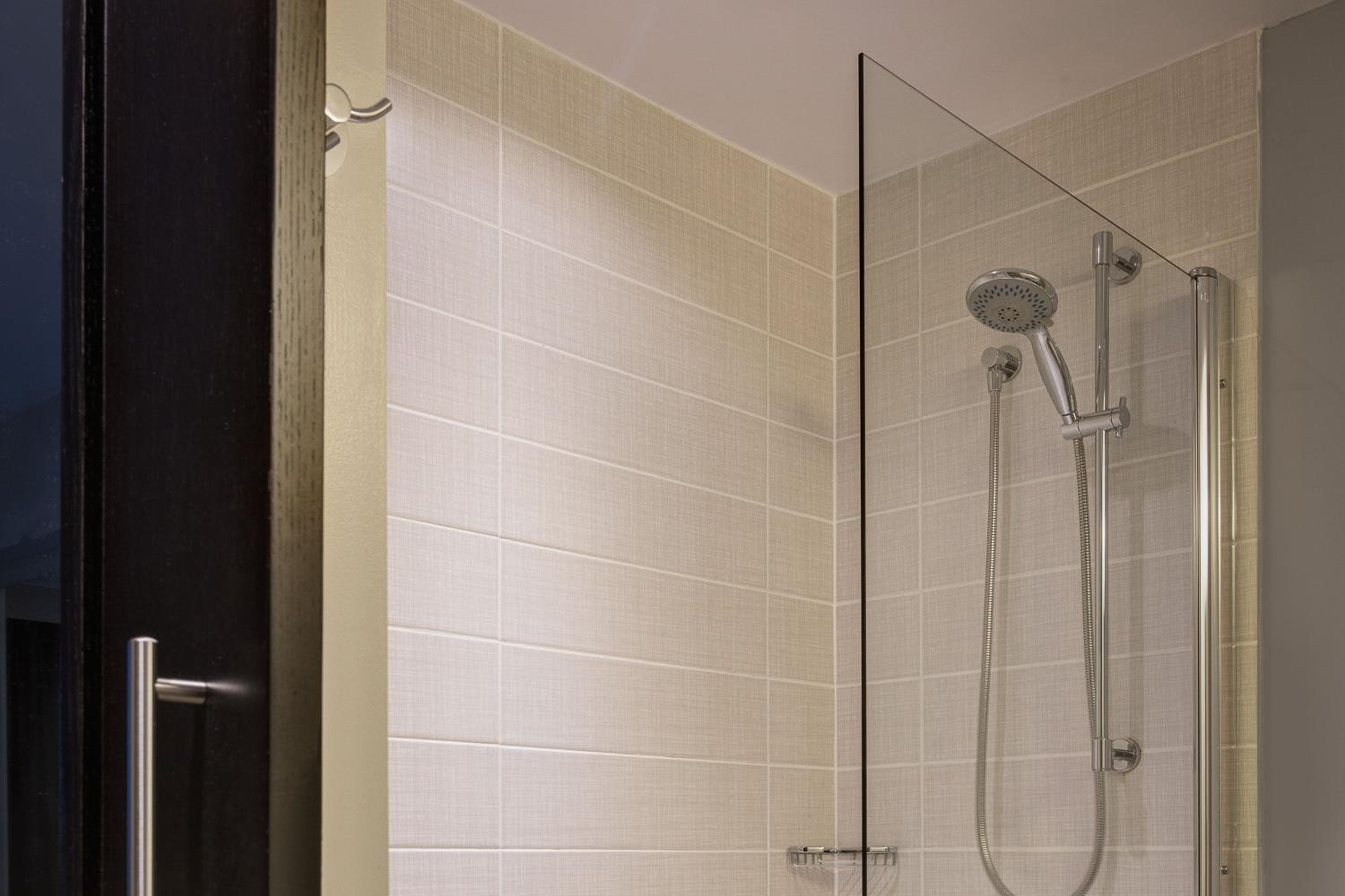 Courtyard by Marriott New York JFK Airport