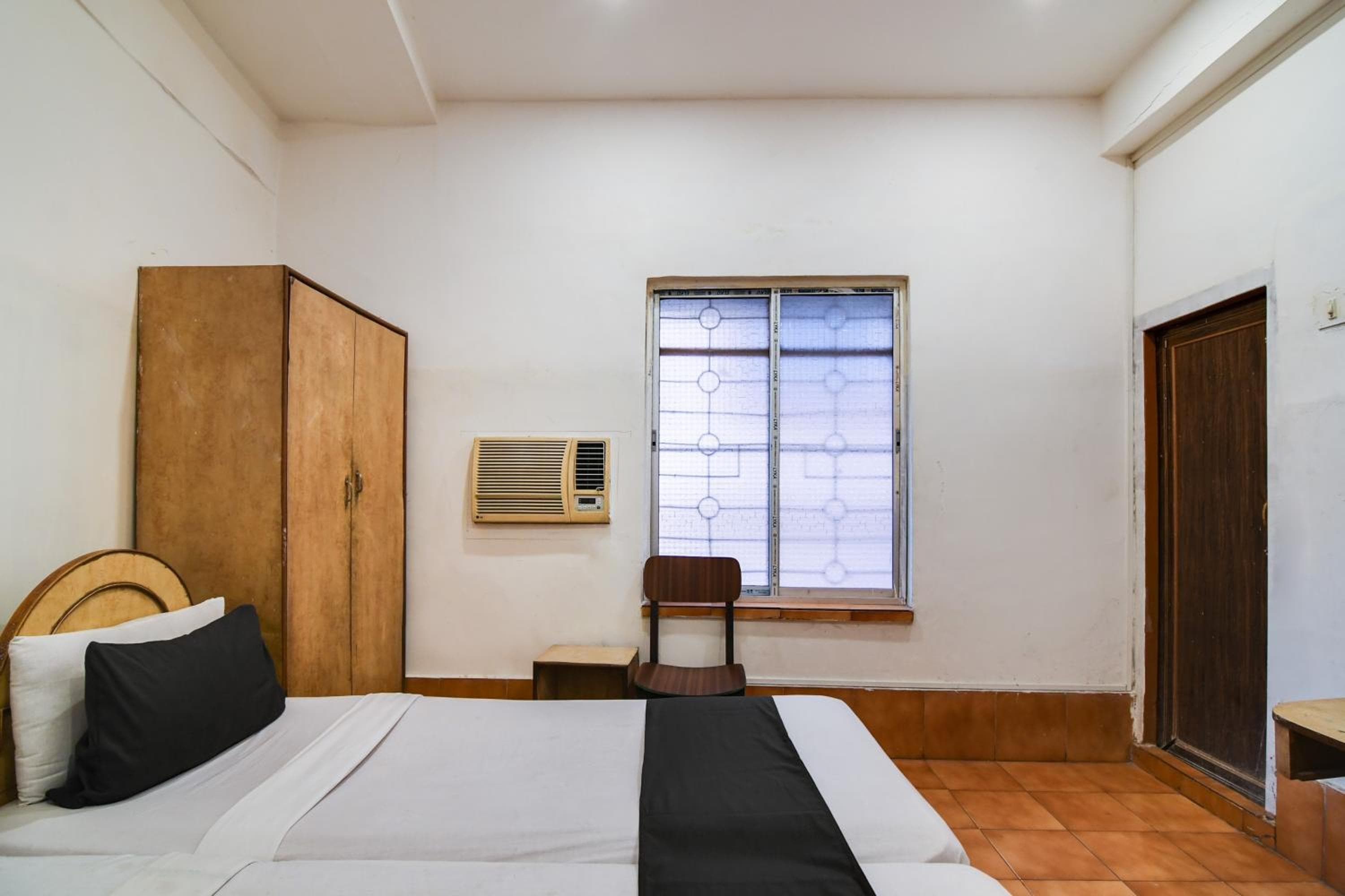 Super Hotel O Dinar