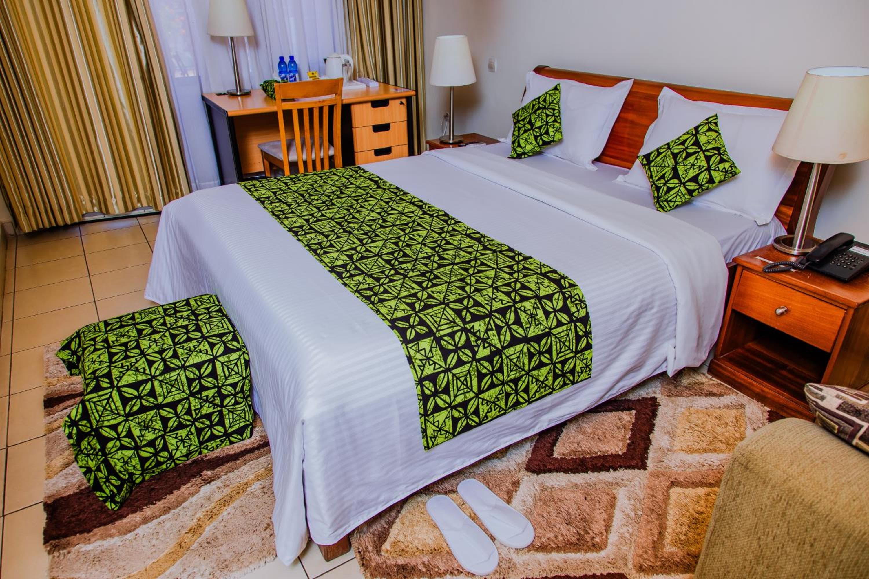 One Click Hotel