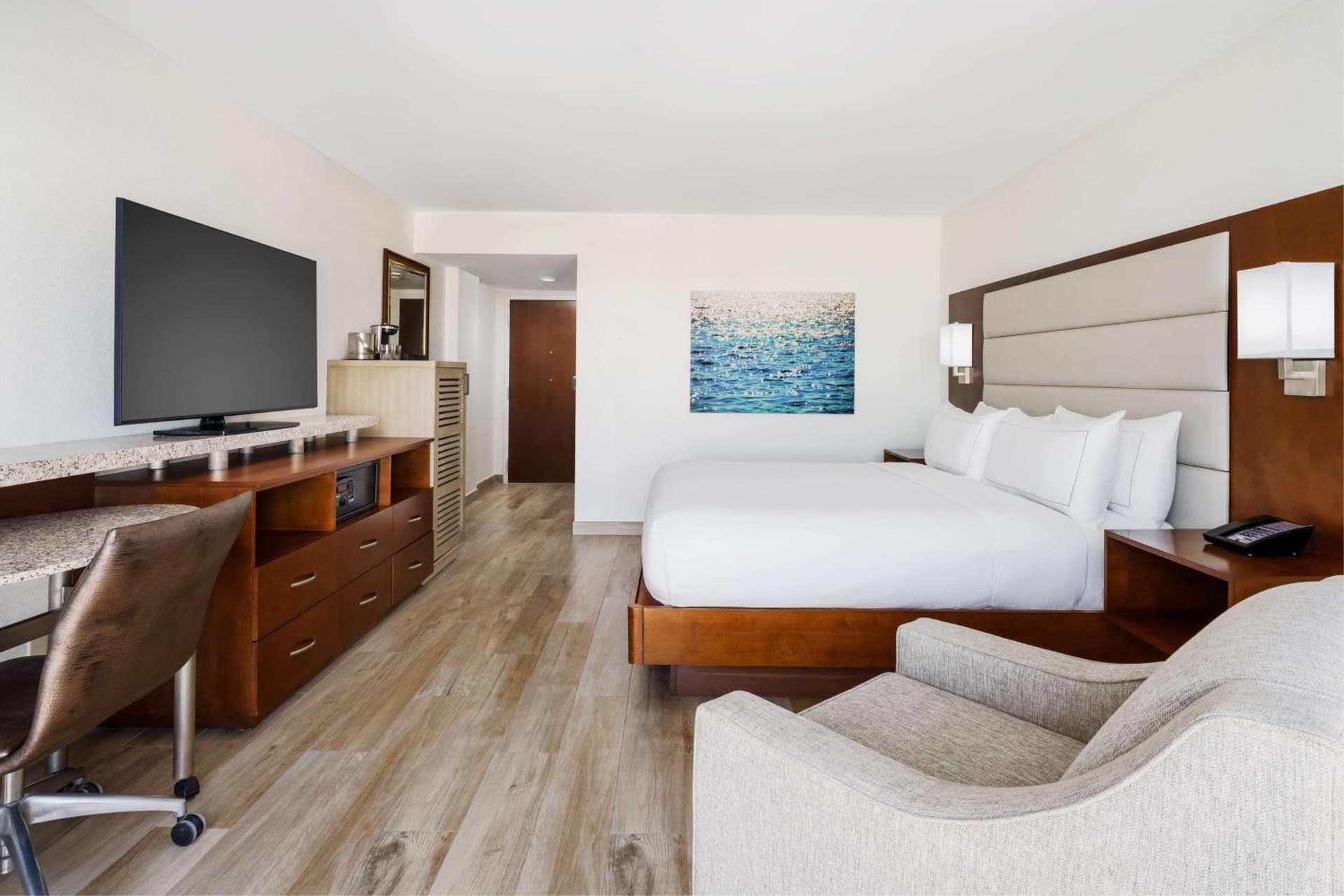 DoubleTree Beach Resort by Hilton Tampa Bay – North Redington Beach
