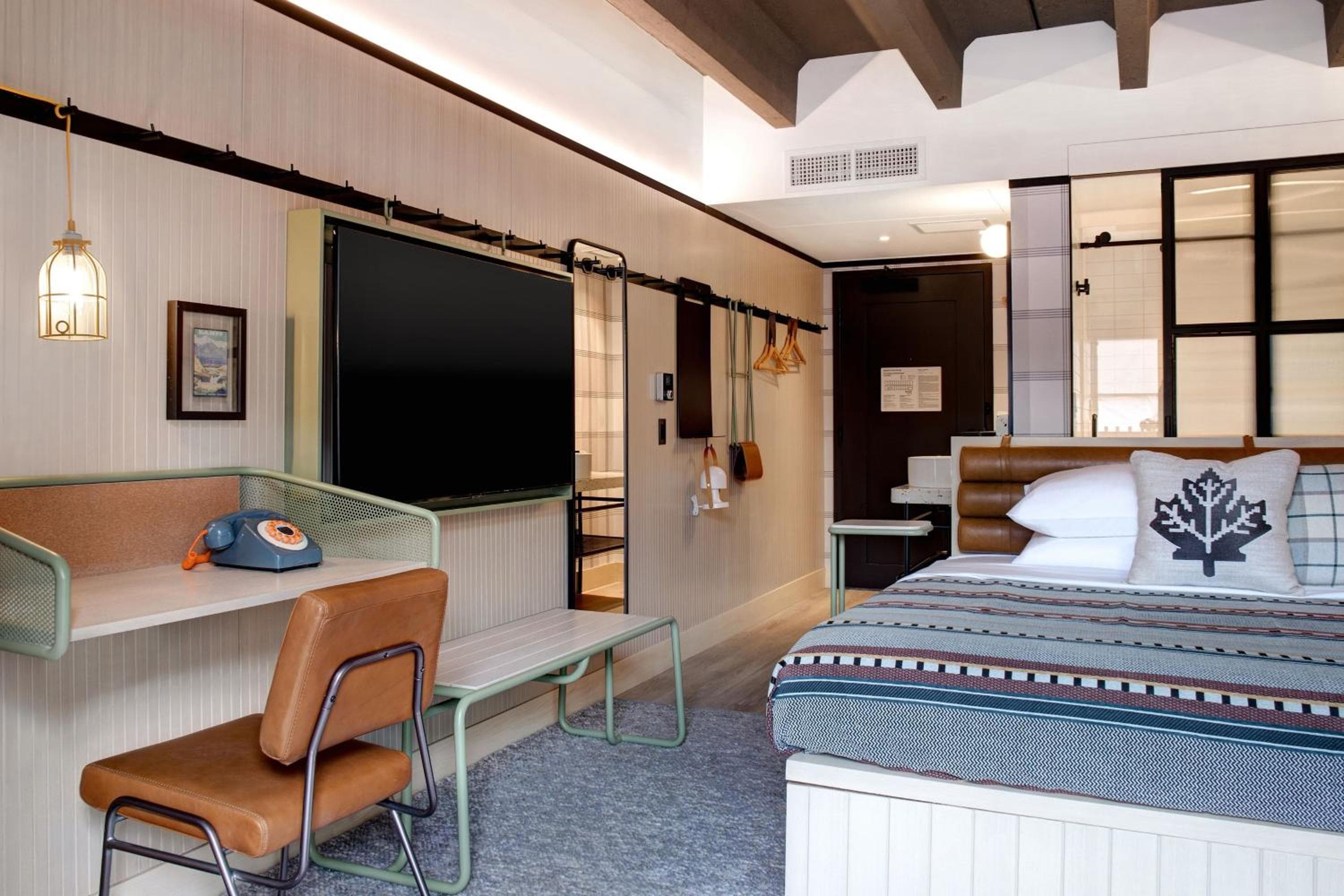 Moxy Banff