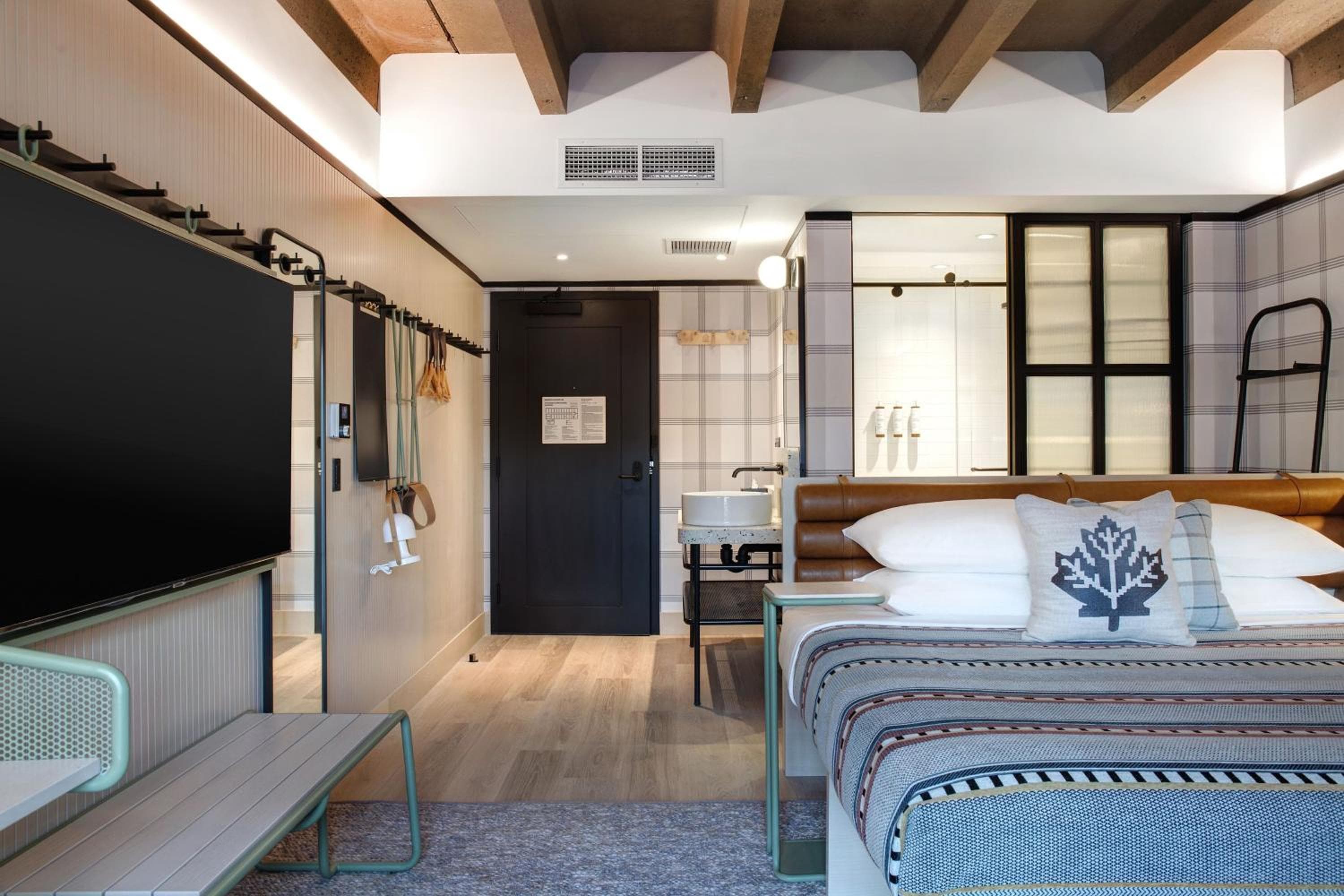 Moxy Banff