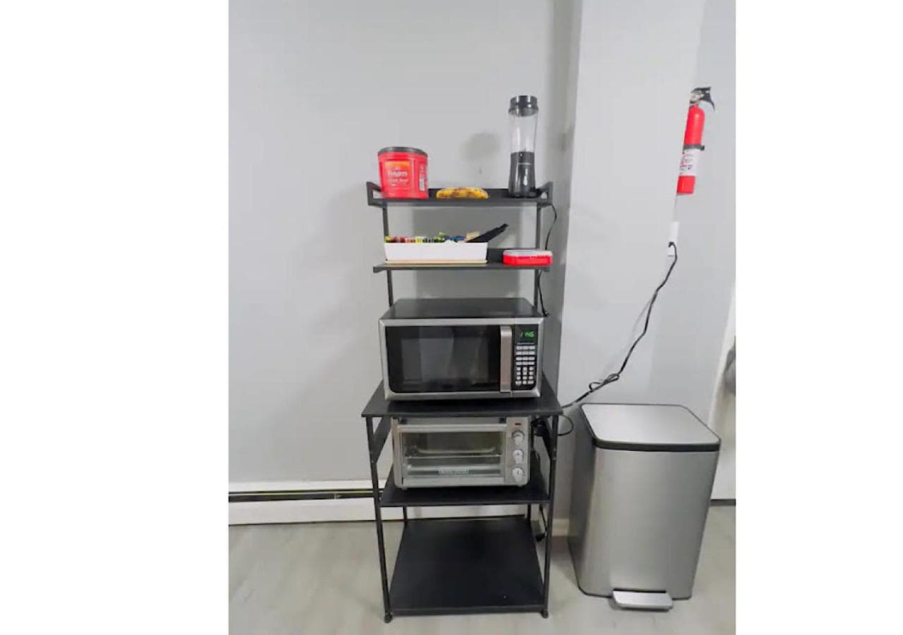 Modern 1BR Near Hospitals - Office, Laundry, Wi-Fi