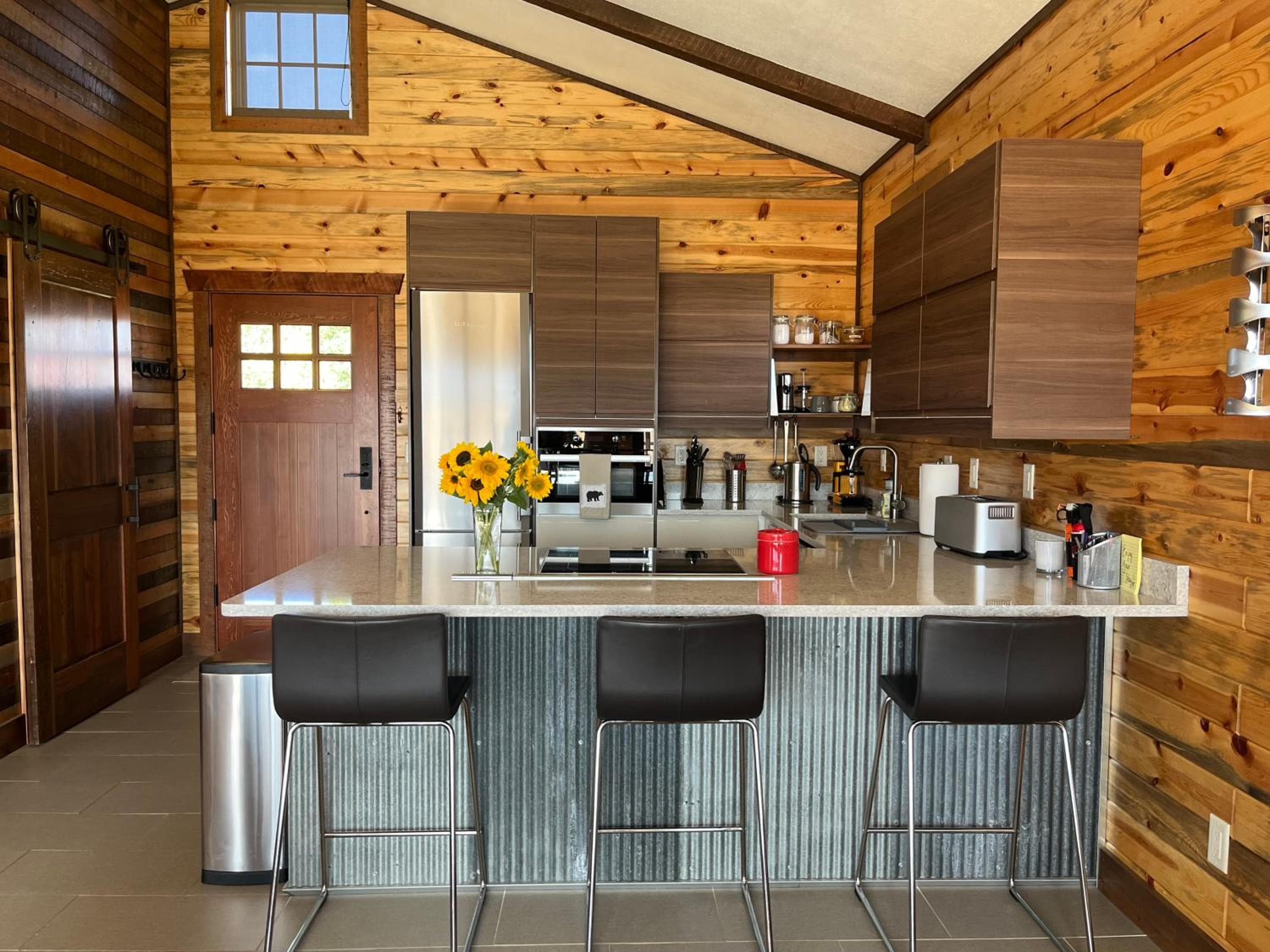 New Cabin with Spectacular Views of Flathead Lake.
