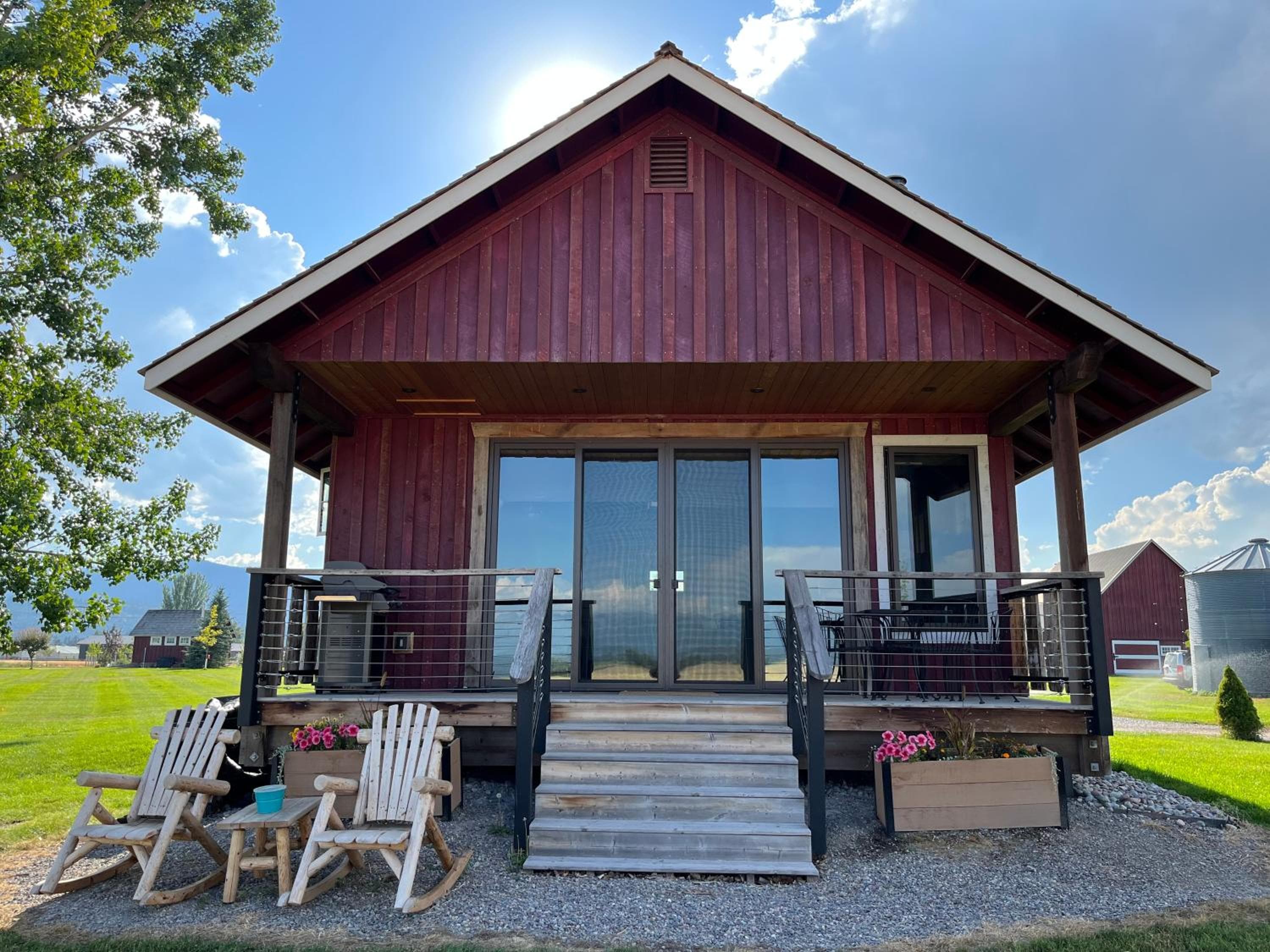 New Cabin with Spectacular Views of Flathead Lake.