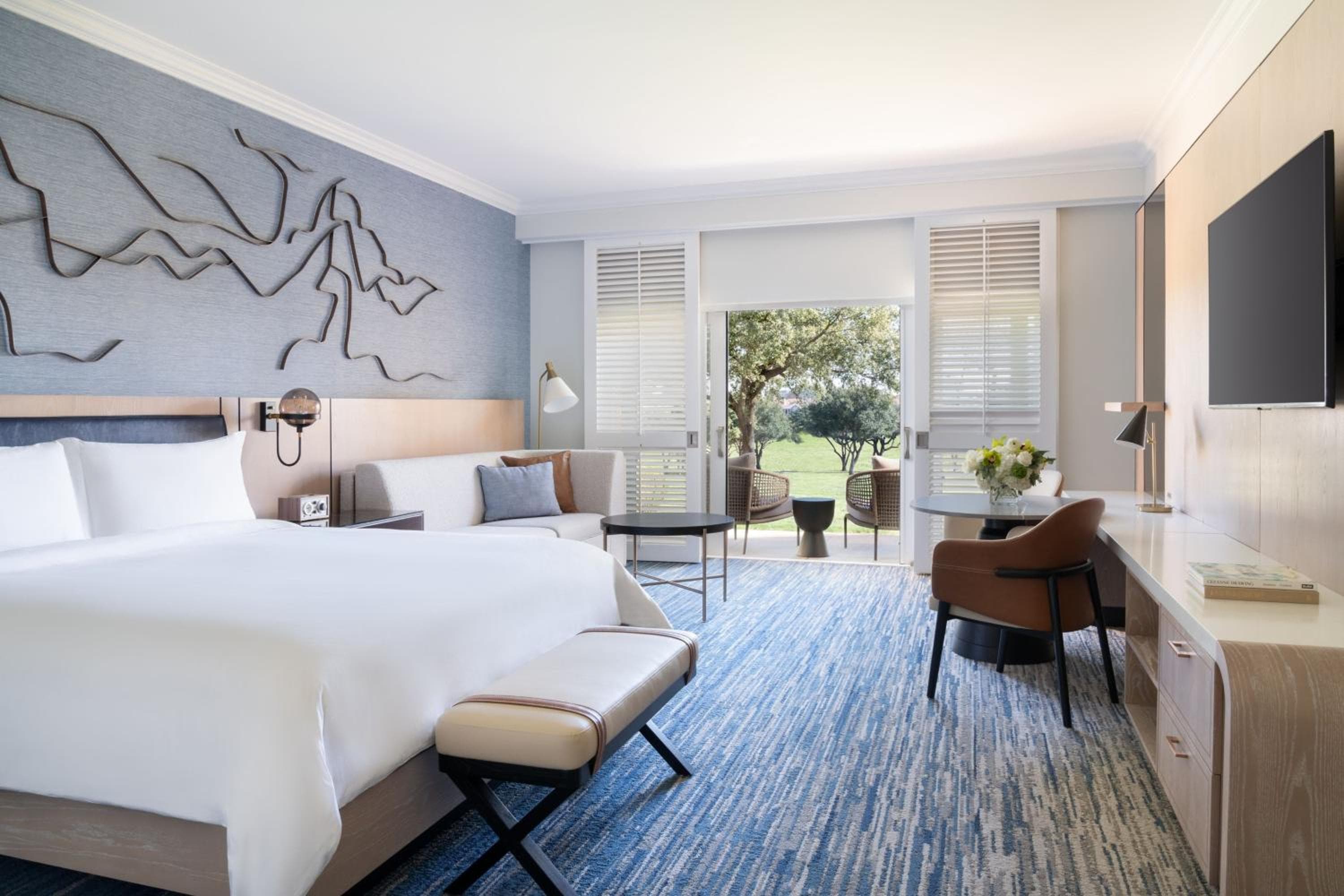 The Ritz-Carlton Dallas, Las Colinas