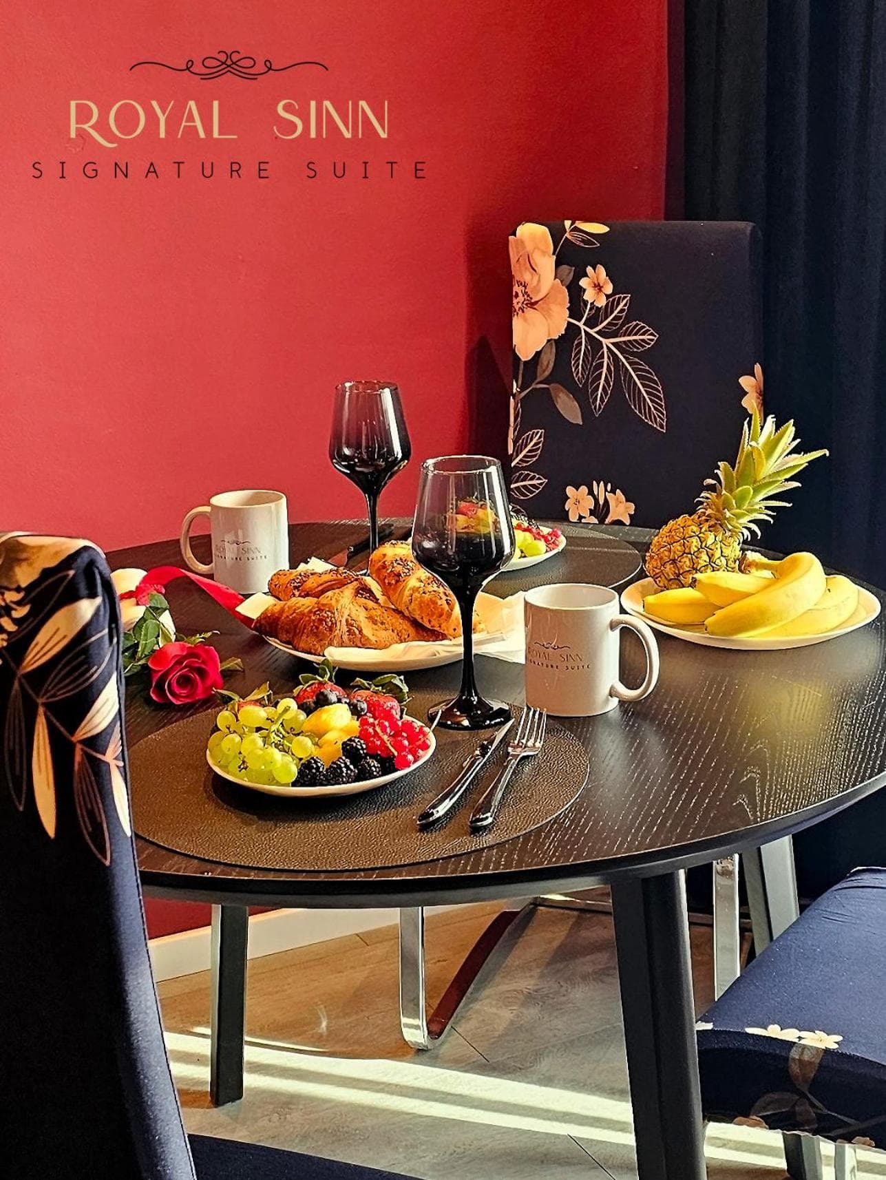 Royal Sinn Signature Suite