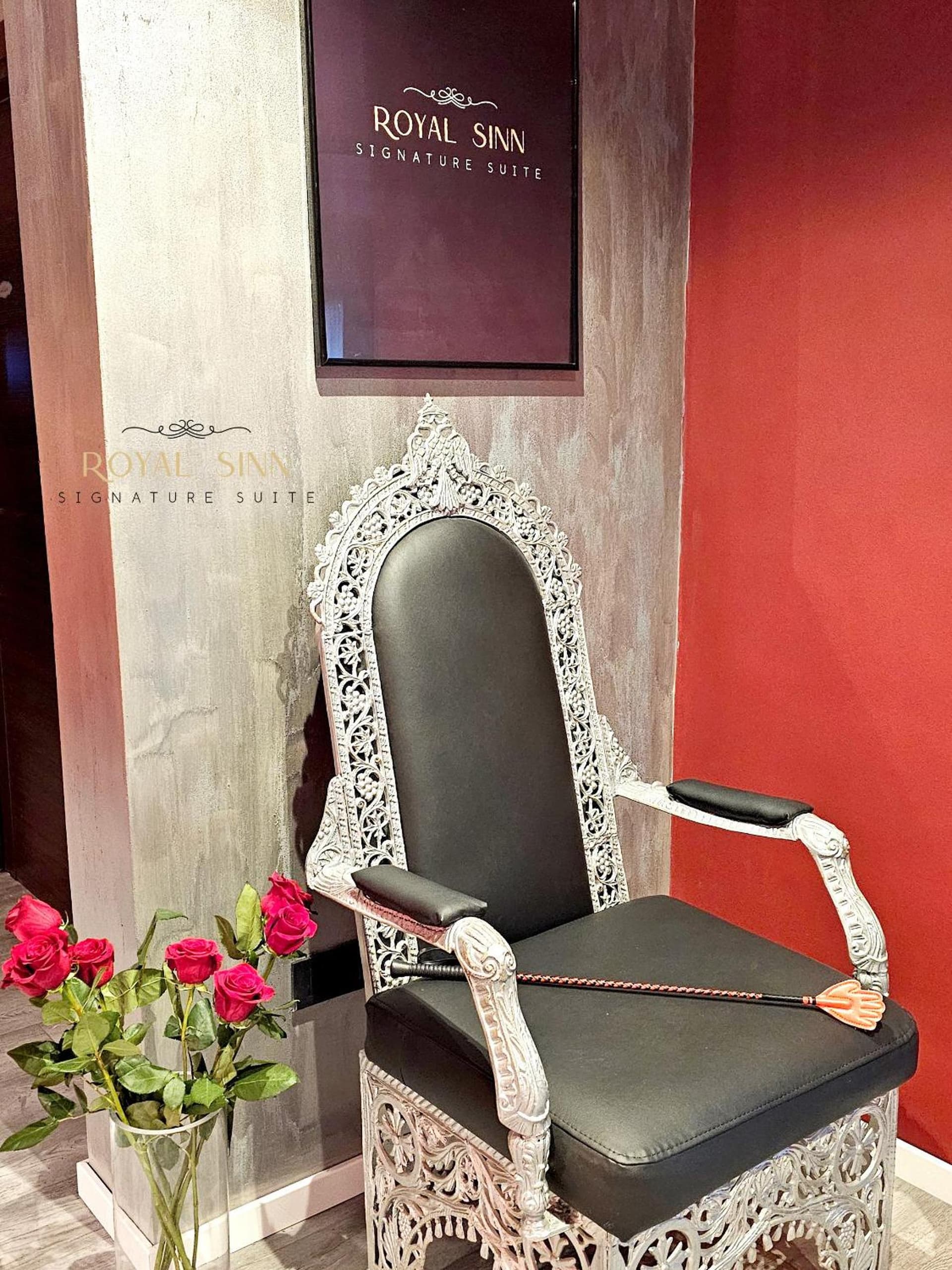 Royal Sinn Signature Suite