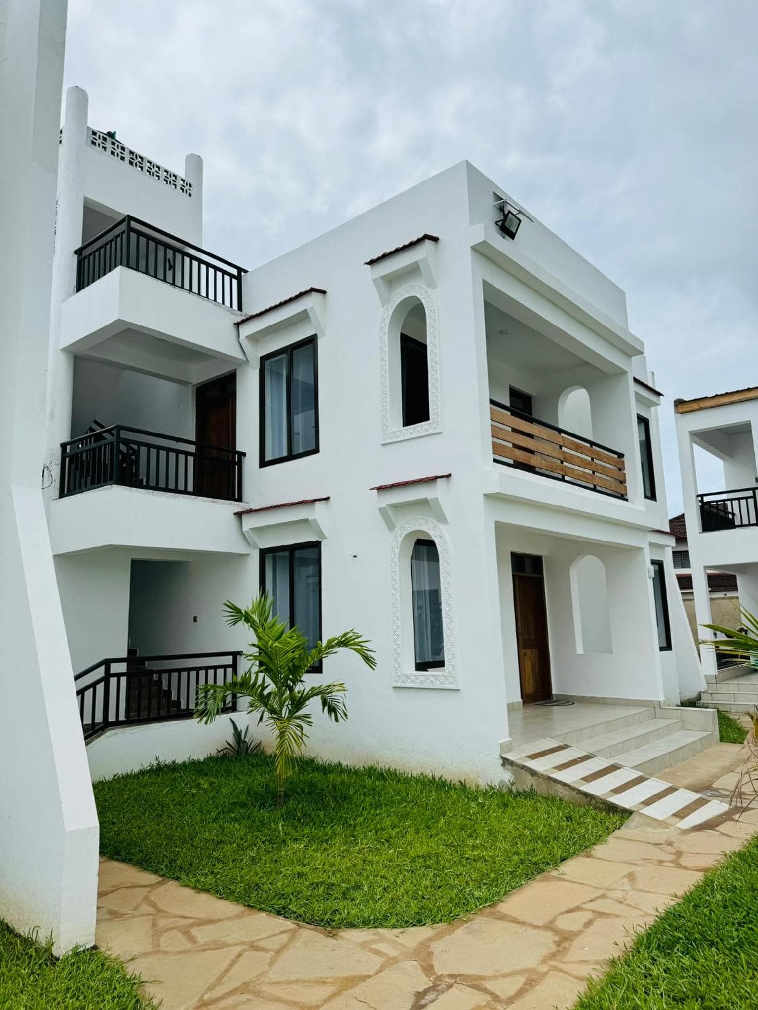 Tulivu Suites Diani