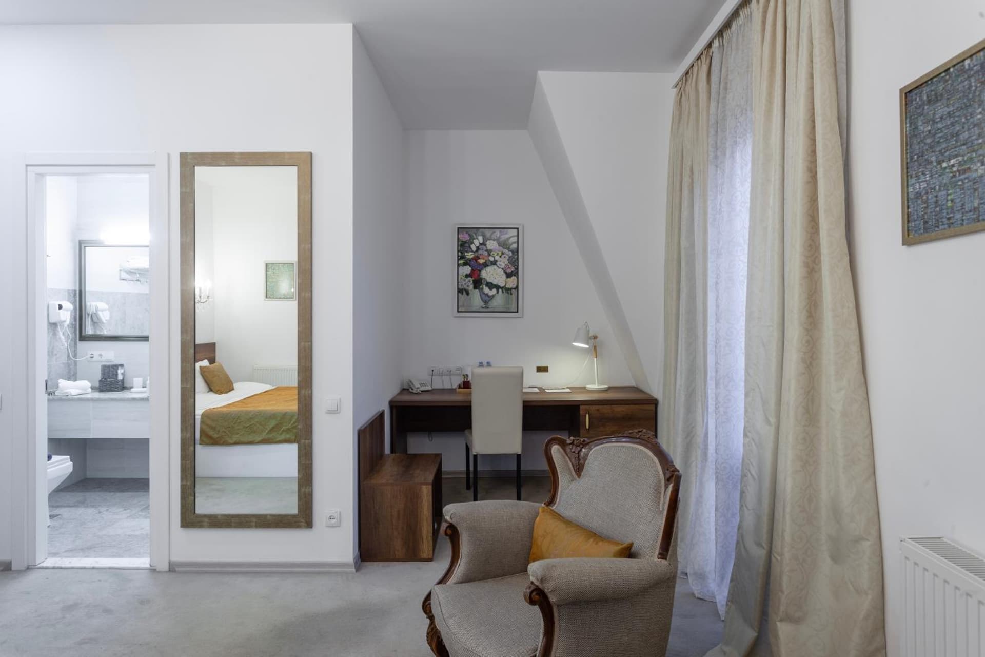 Alliance Hotel