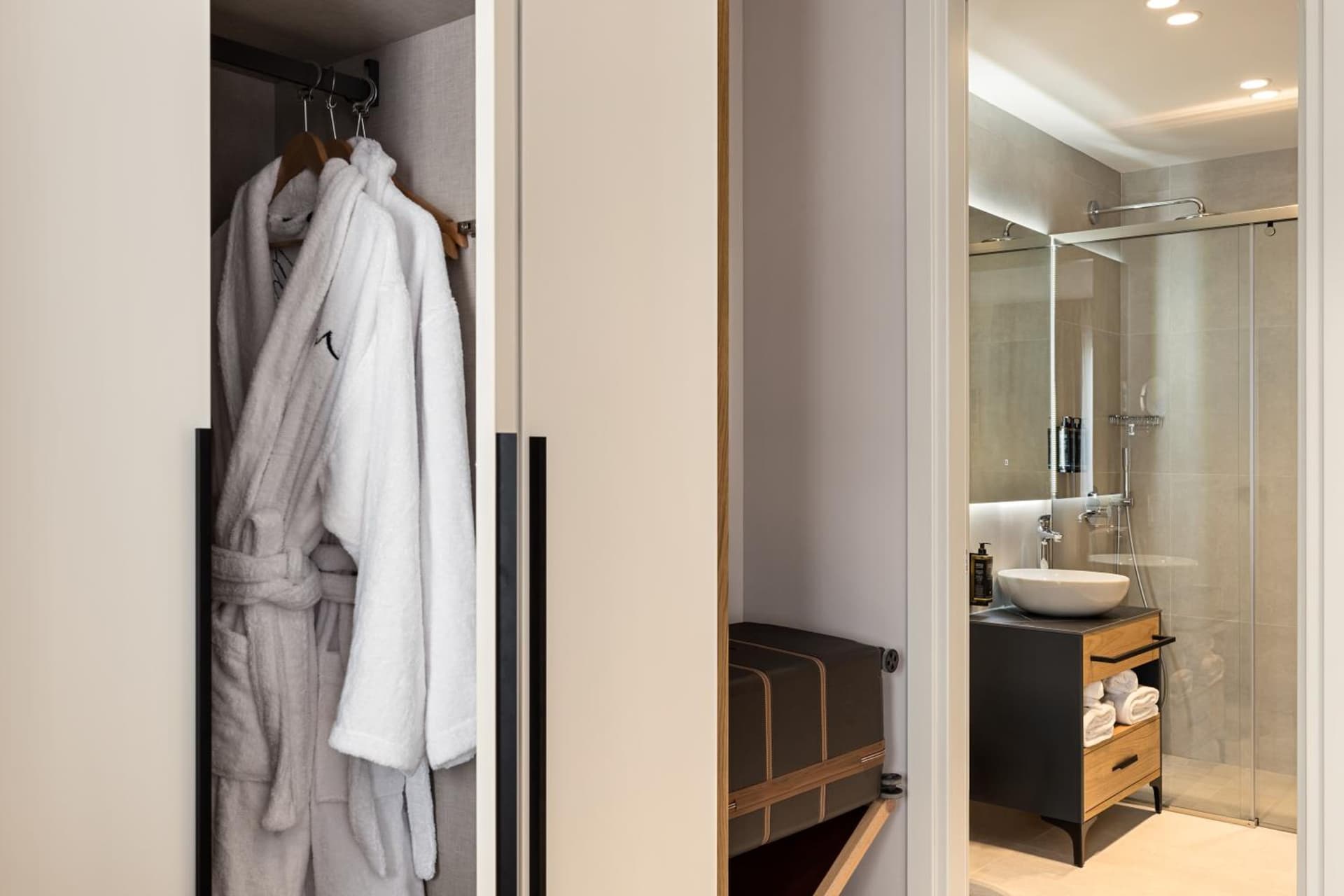 Mercure Tirana