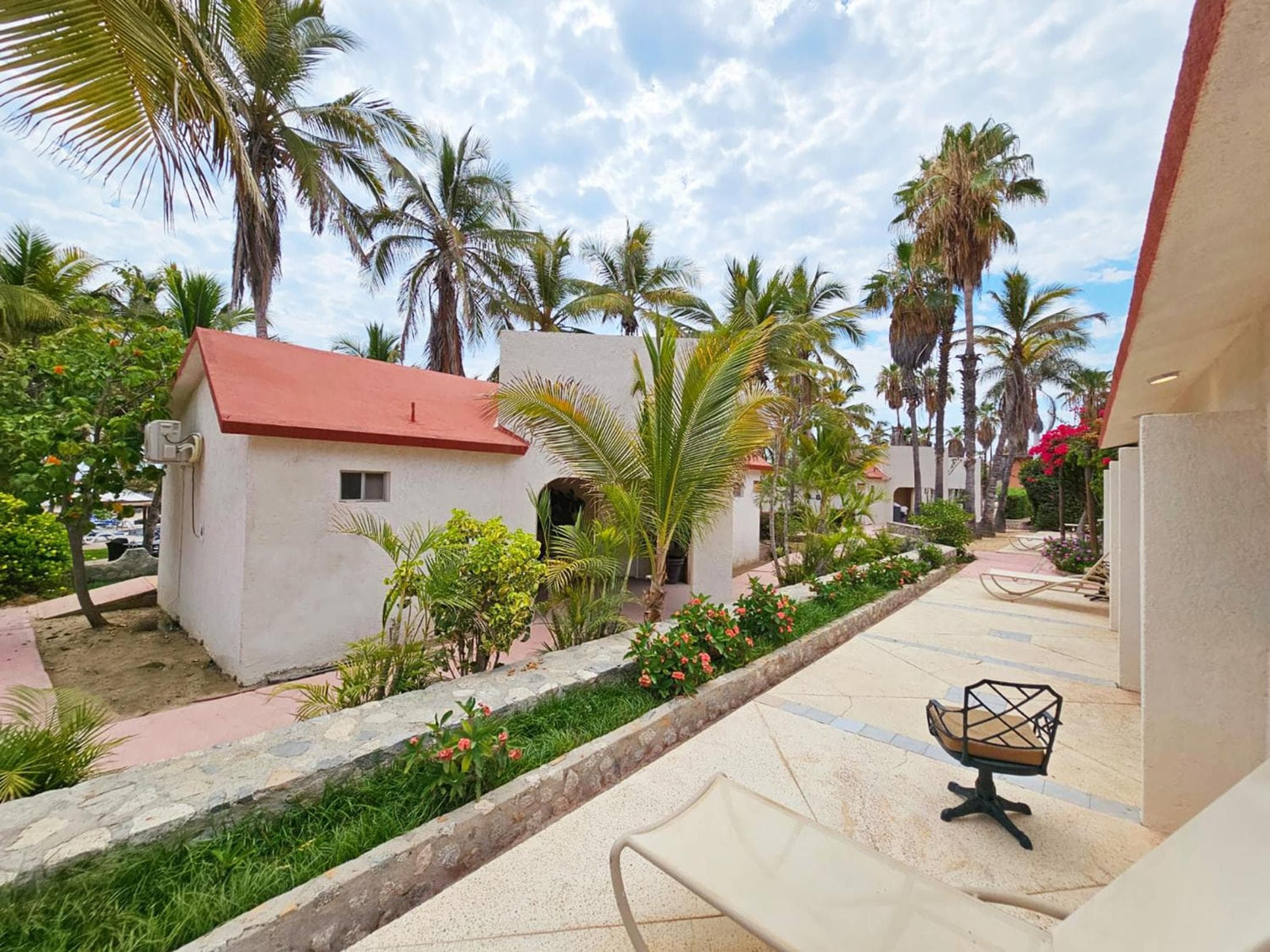 Buena Vista Oceanfront & Hot Springs Resort