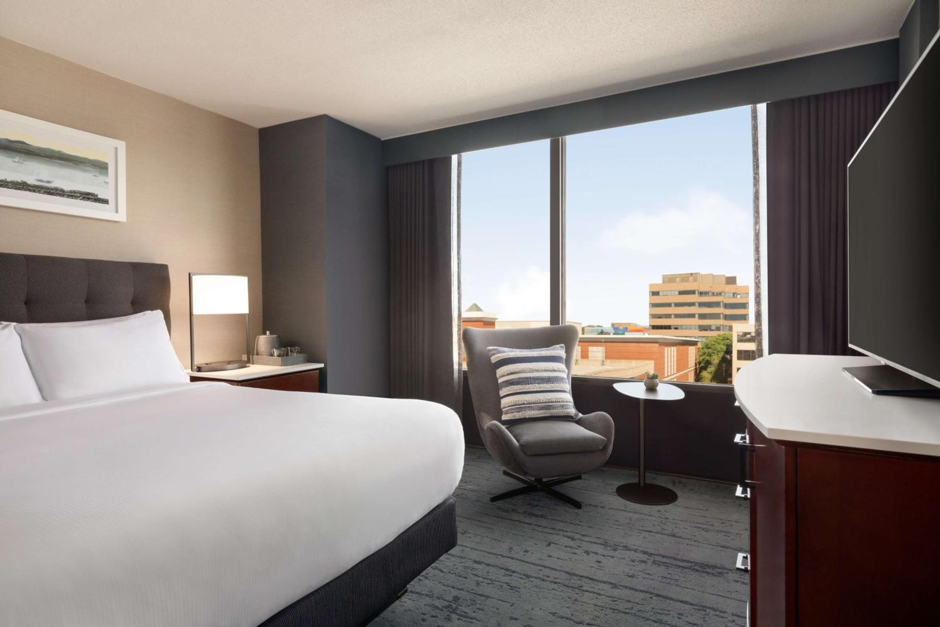 Hotel Champlain Burlington, Curio Collection by Hilton