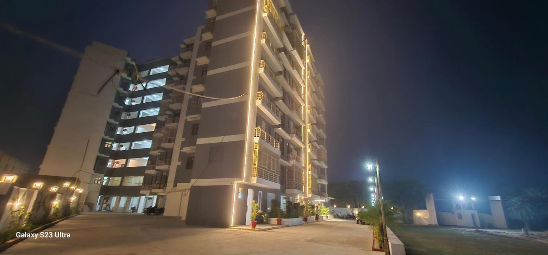 The Grand ND Resort- Kanha Tulsi Heights Behind Prem Mandir