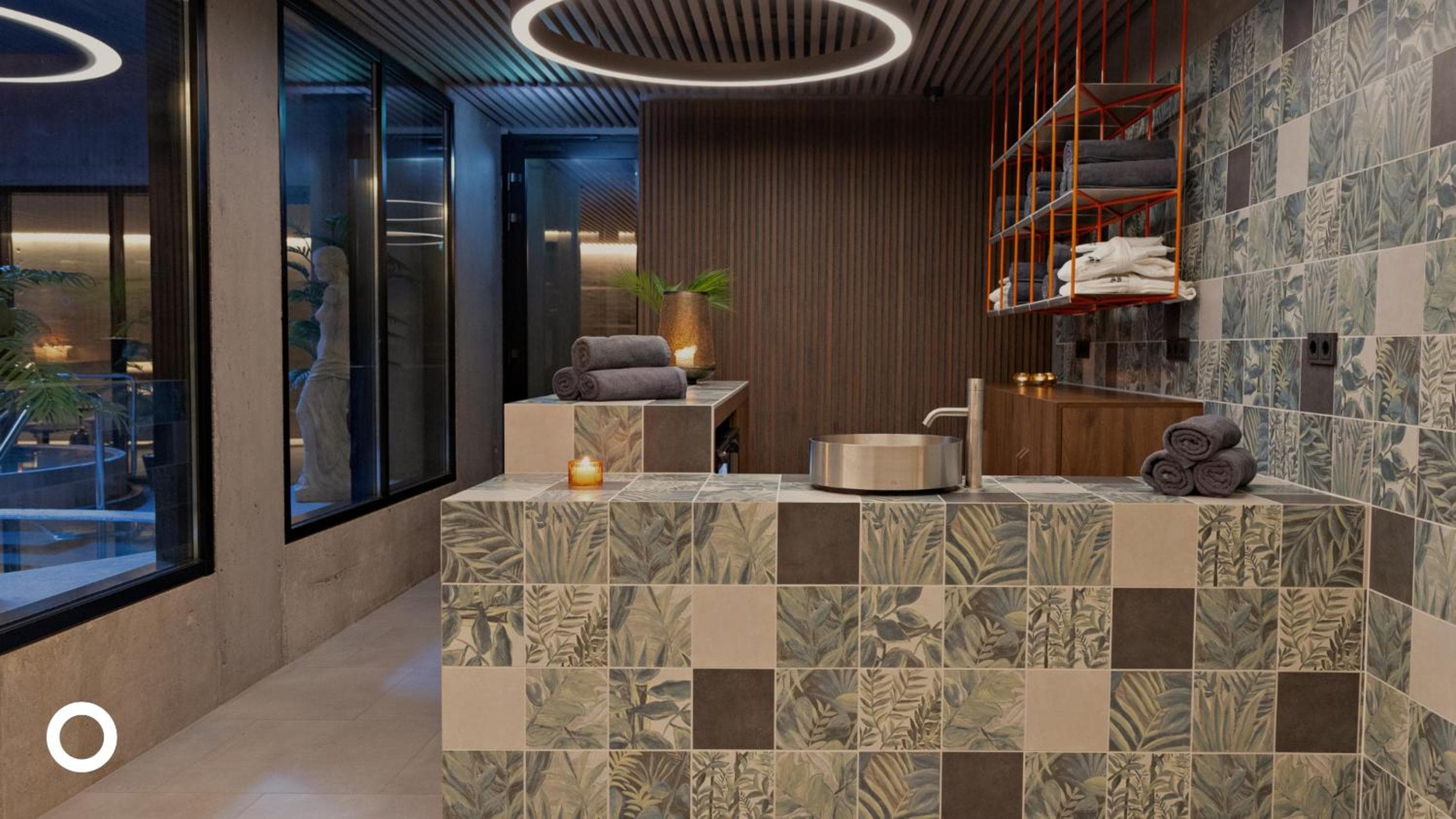 Grandi by Center Hotels