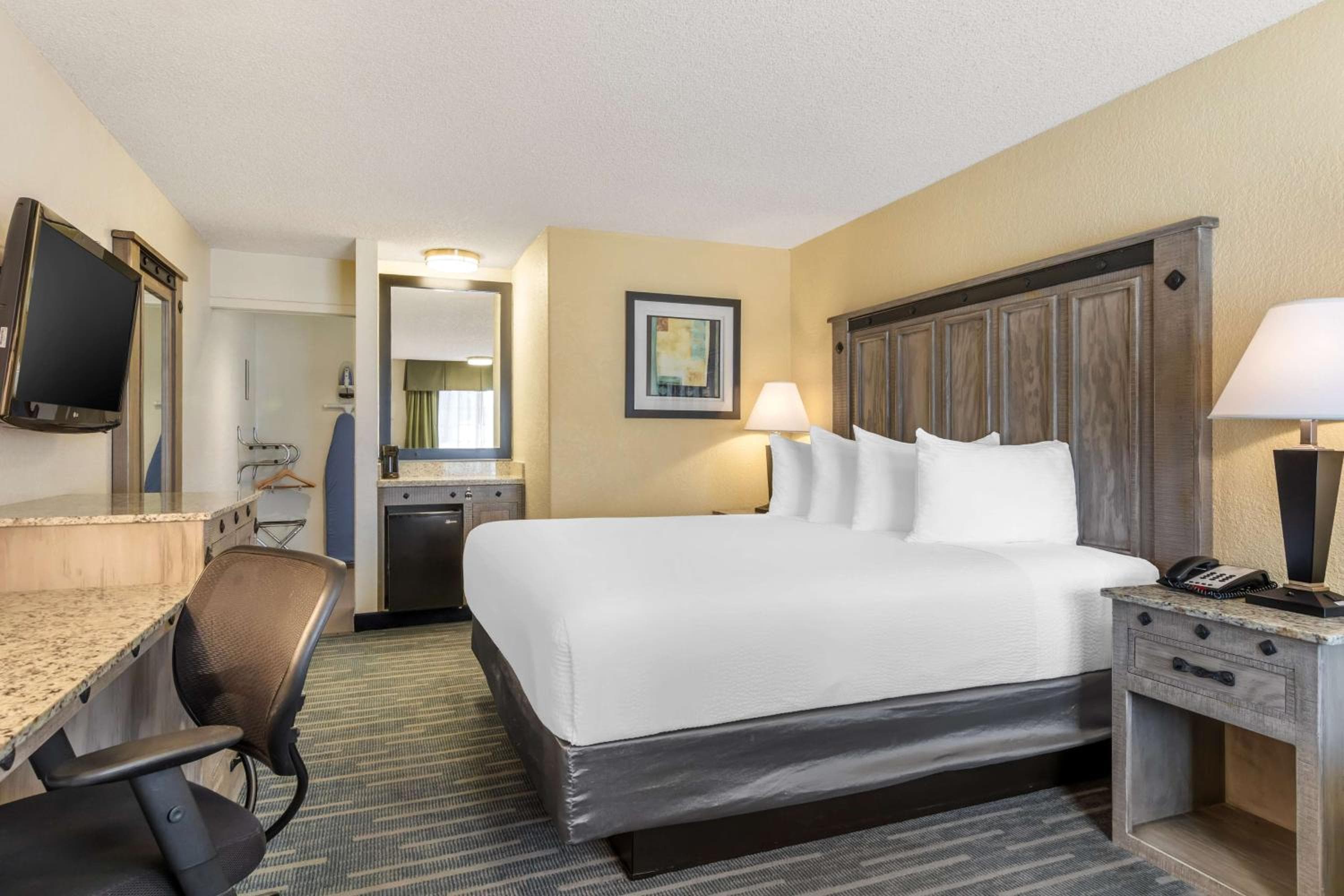 Best Western Americana Inn