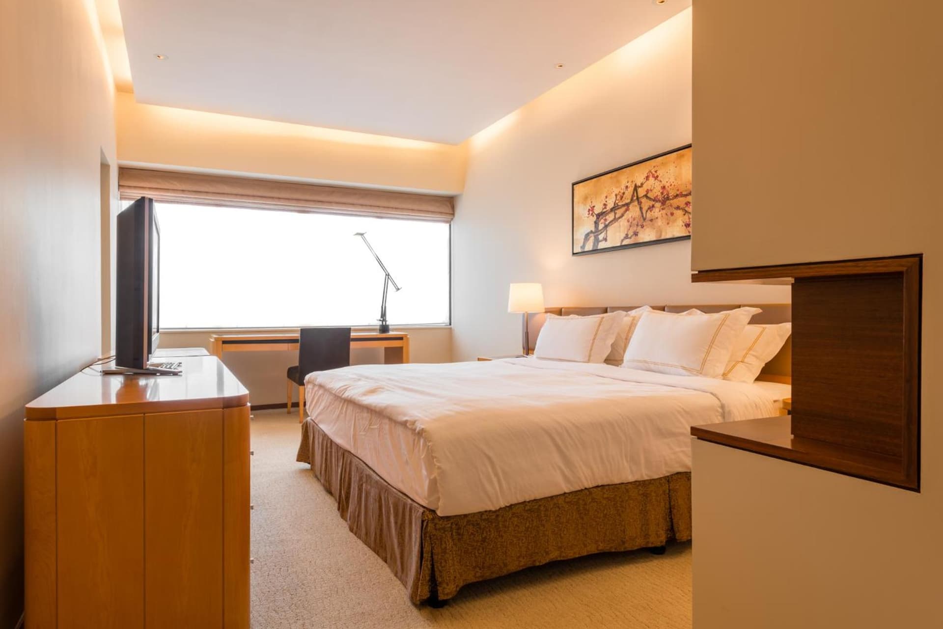 Shanghai Centre Serviced Apartment
