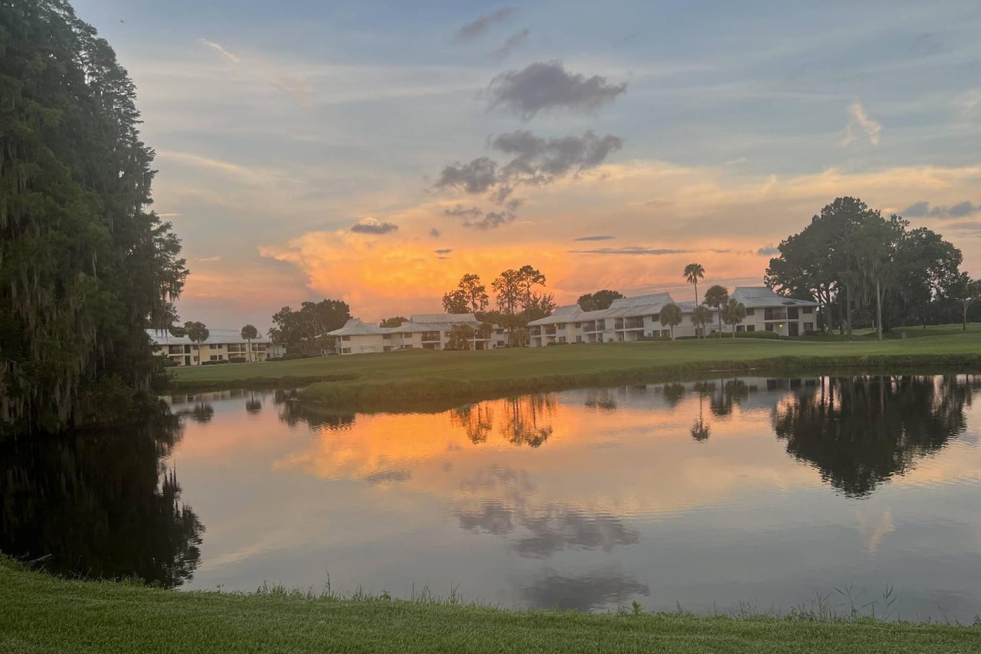 Golf & Tennis Community - Mill Pond Breeze