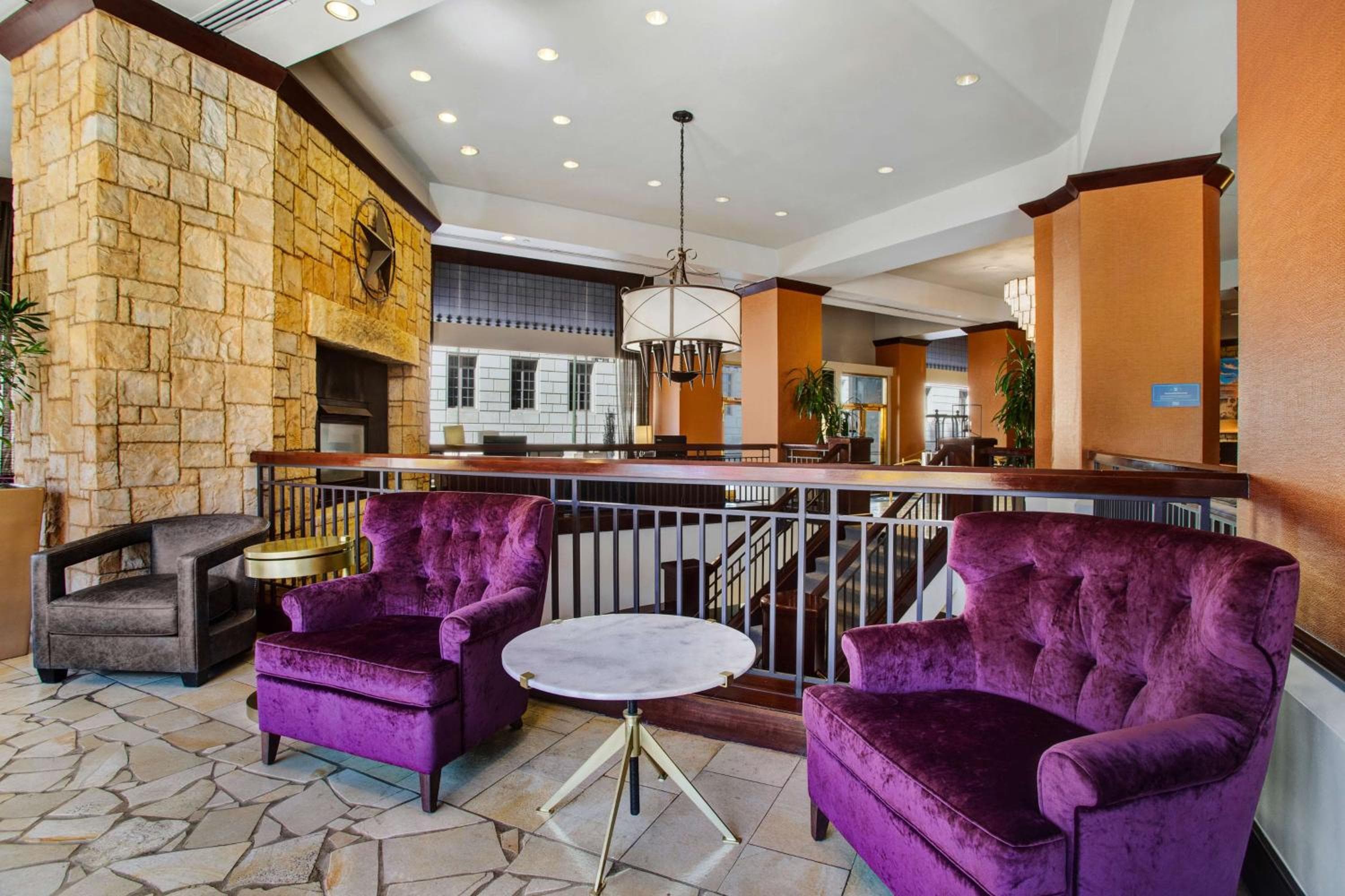 The Emily Morgan Hotel - A DoubleTree by Hilton
