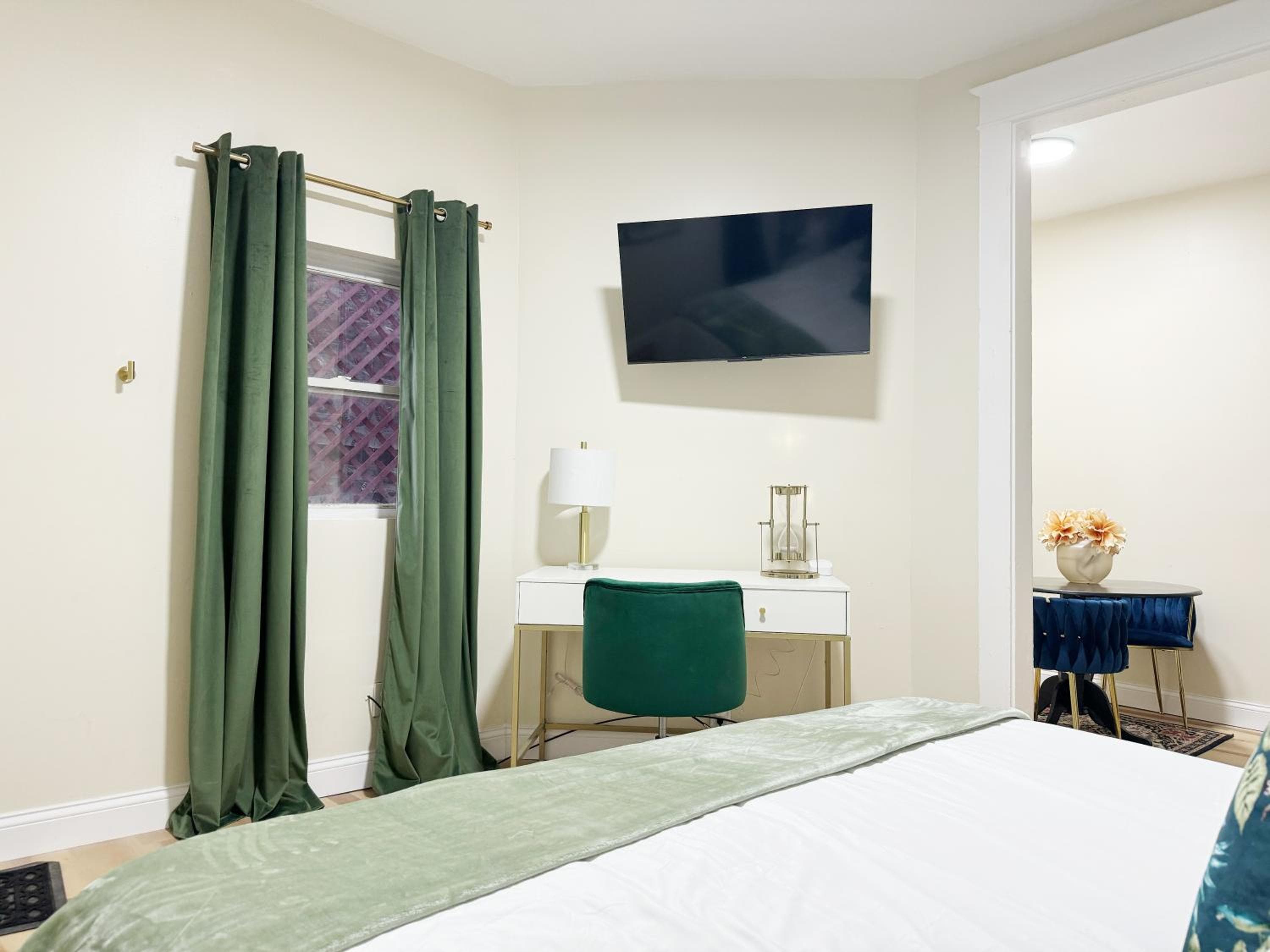 The Cardinal Studio Apartments