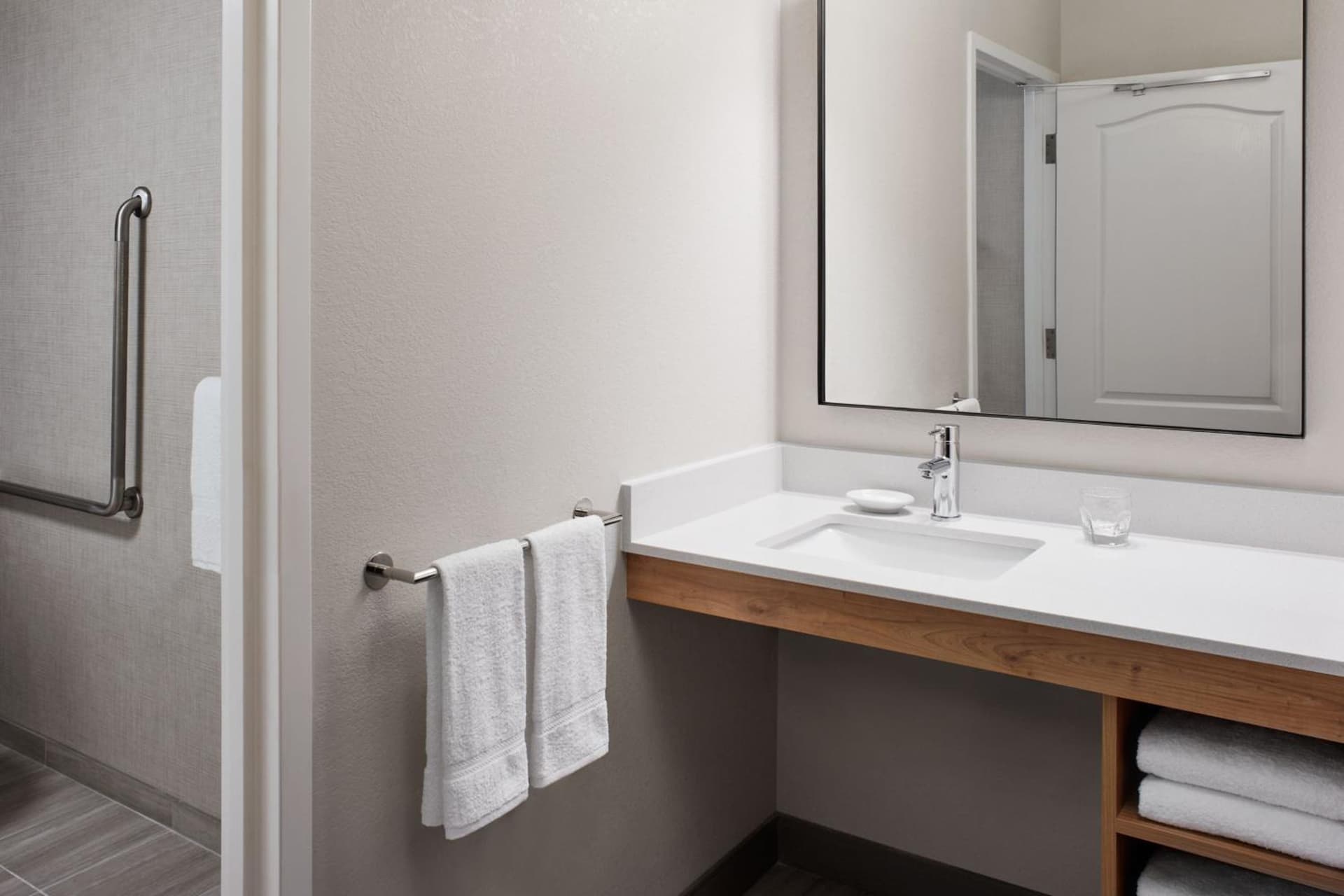 Residence Inn by Marriott Mississauga-Airport Corporate Centre West