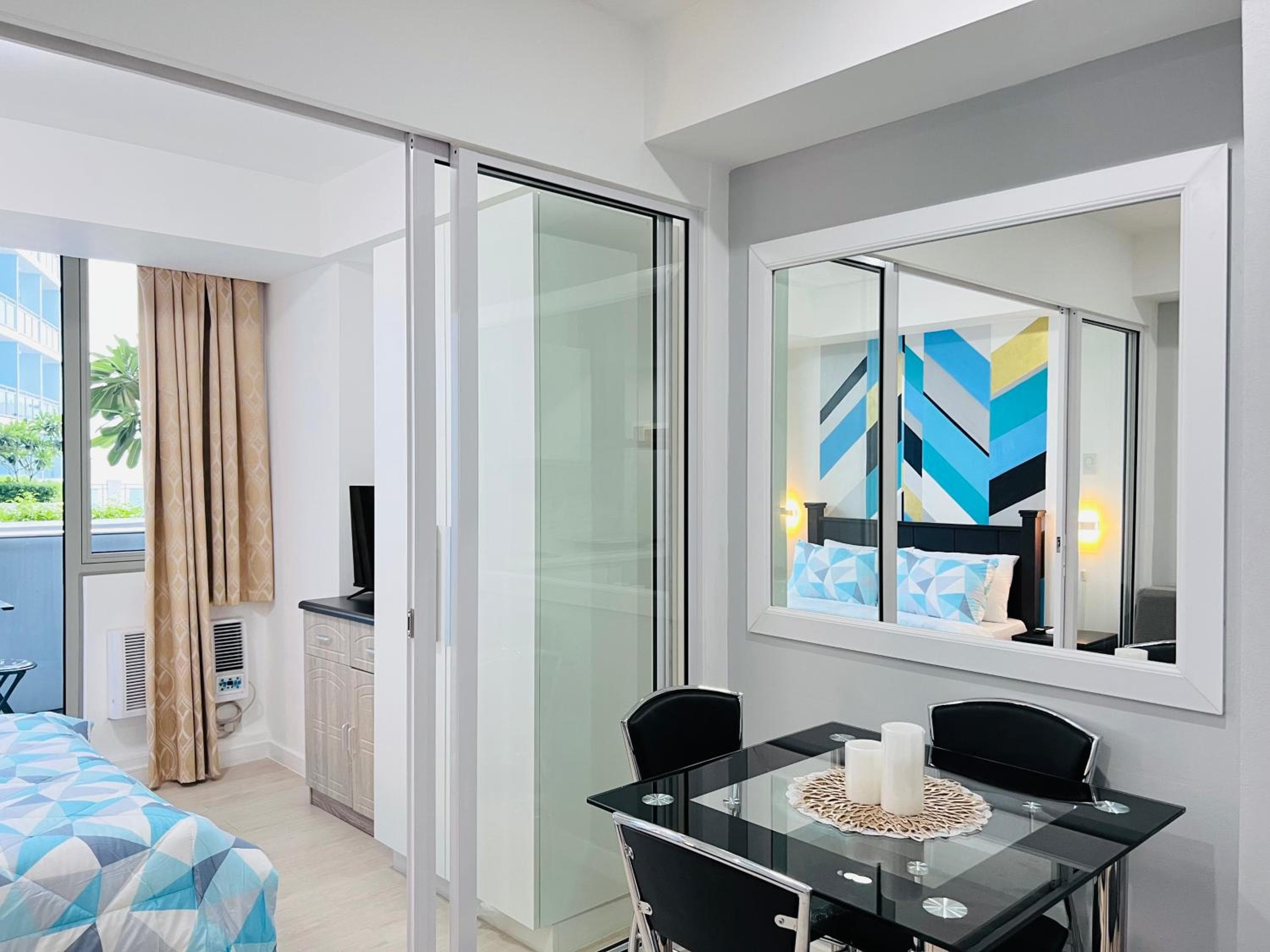 Azure Lovely and Refreshing 1 Bedroom Suite
