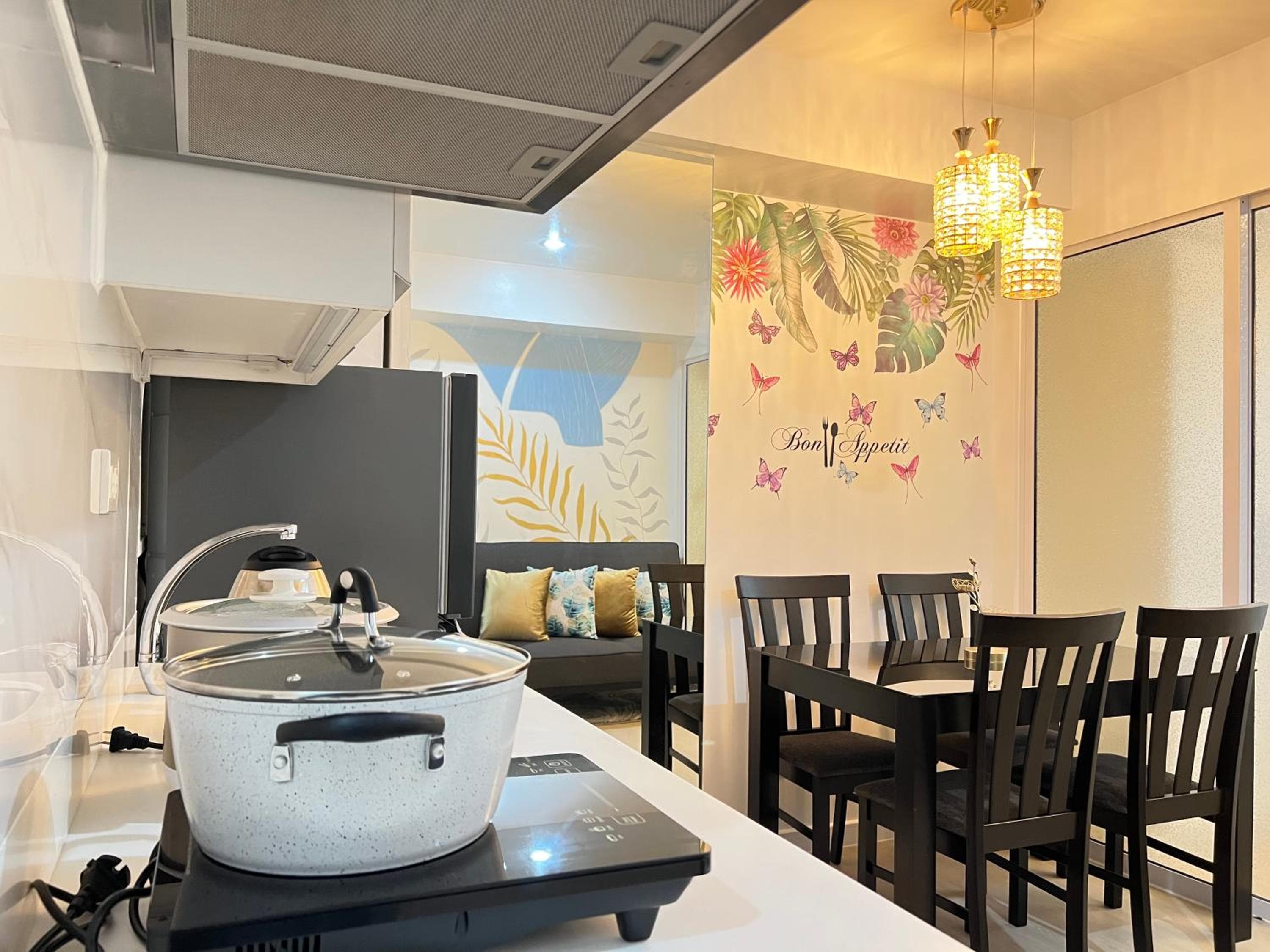 Azure Lovely and Refreshing 1 Bedroom Suite