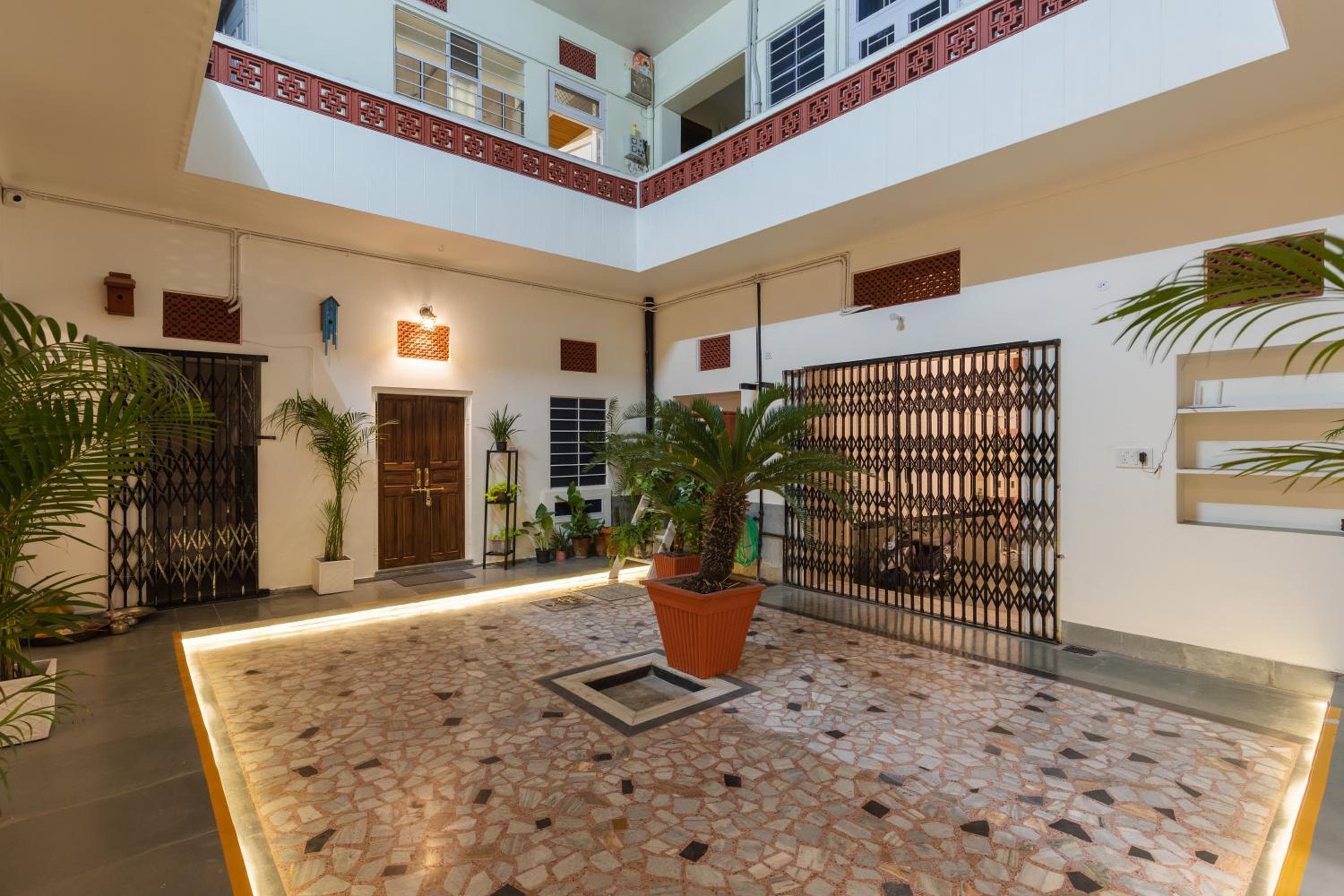 Heart of the City Homestay by Rashmi