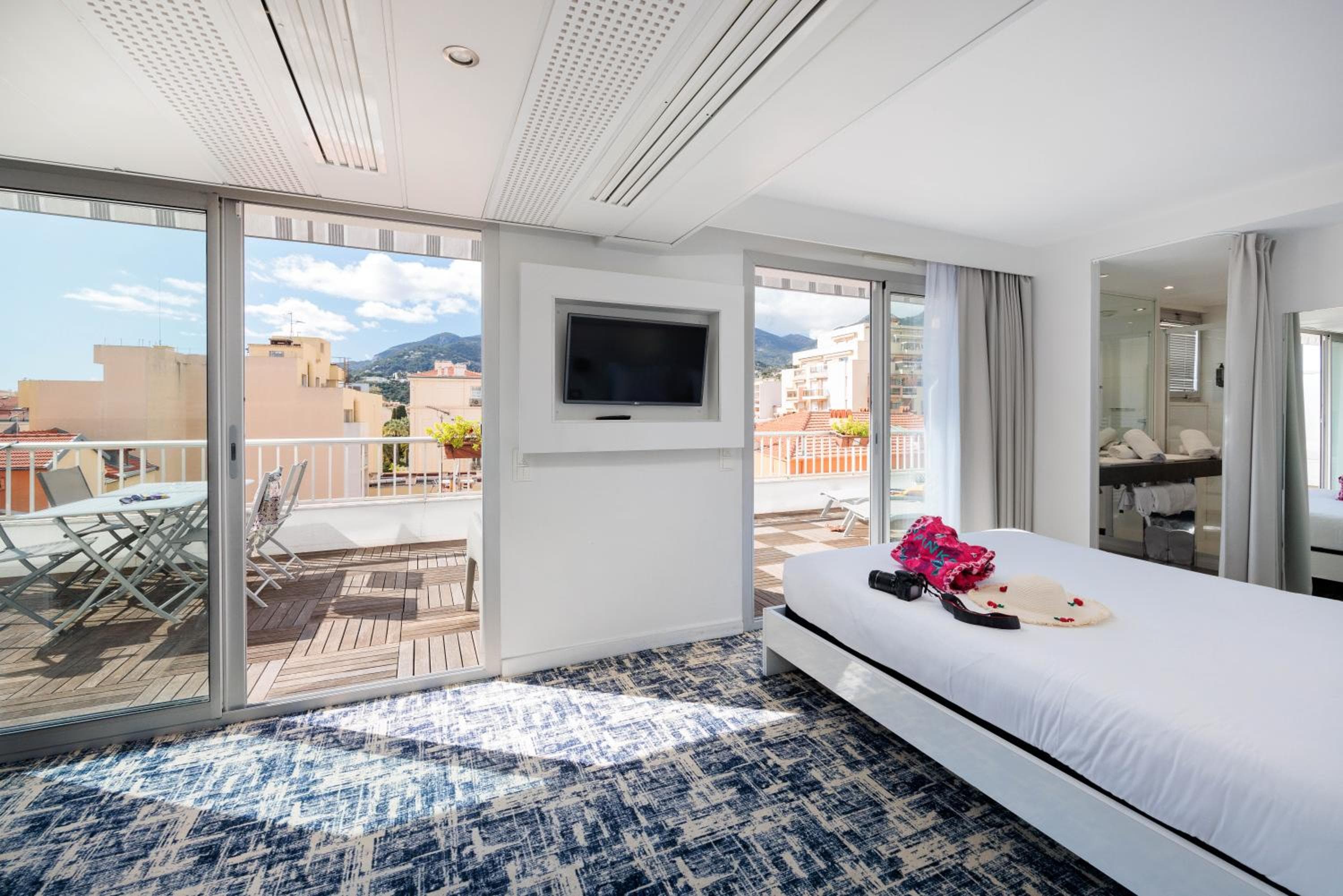 Ibis Styles Menton Centre