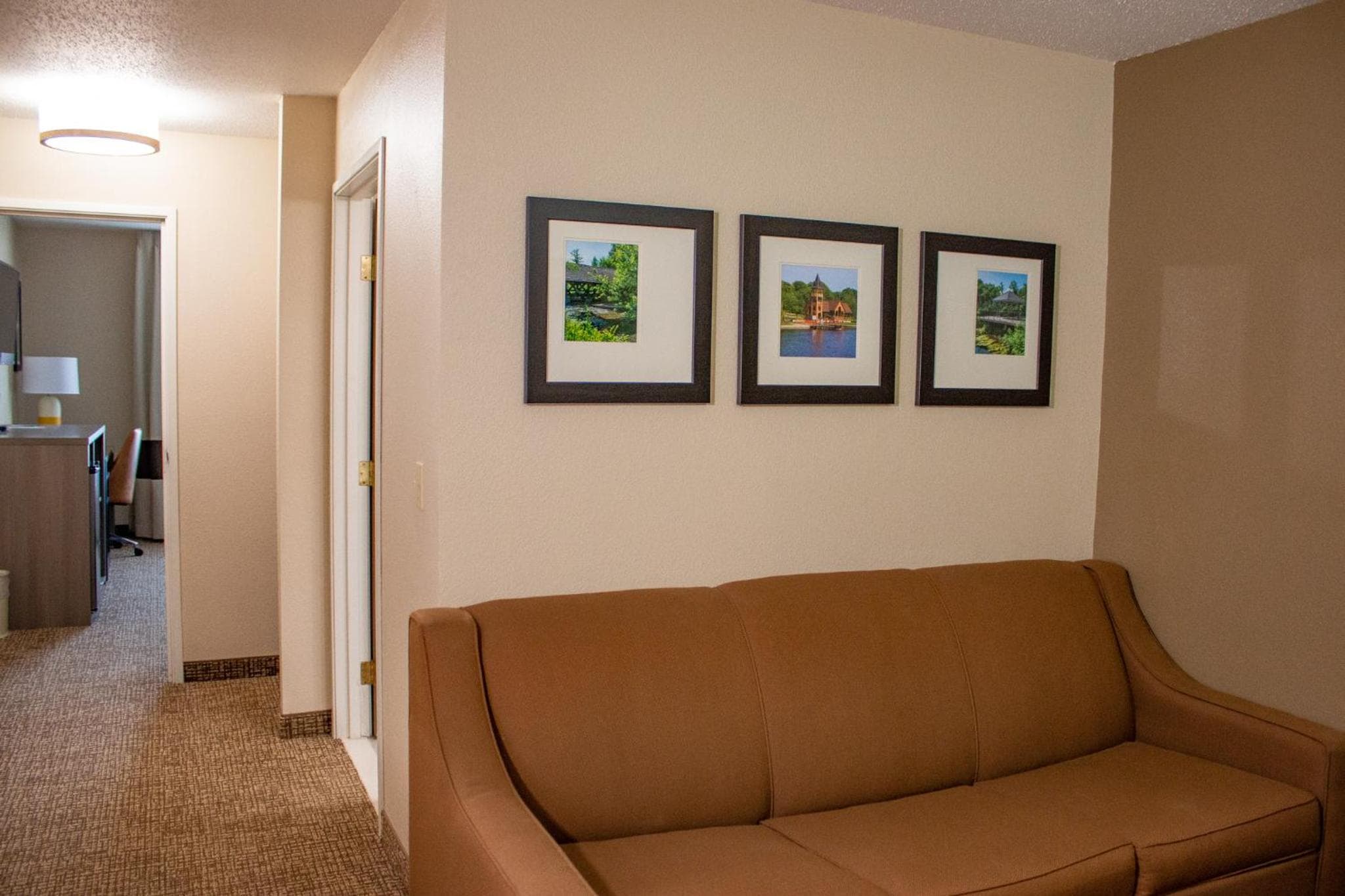 Comfort Inn & Suites Geneva- West Chicago