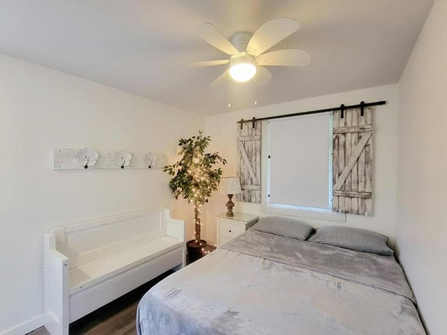 Lazy Daisy - Perfect cottage for a Lake Erie getaway!