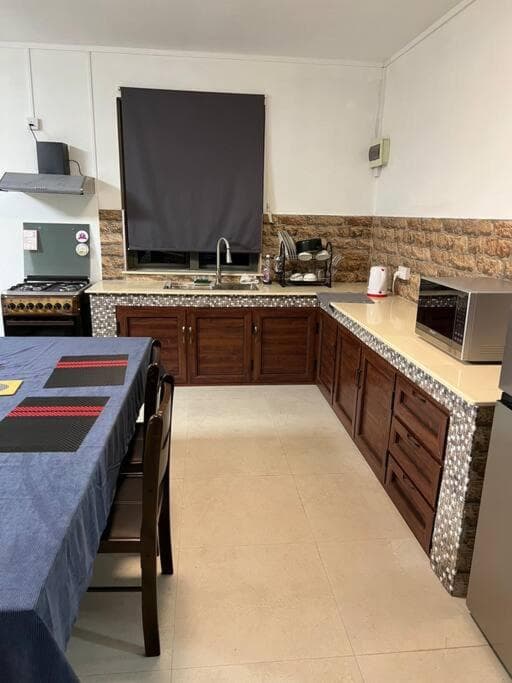 Adorable 2 Bedroom Apartment
