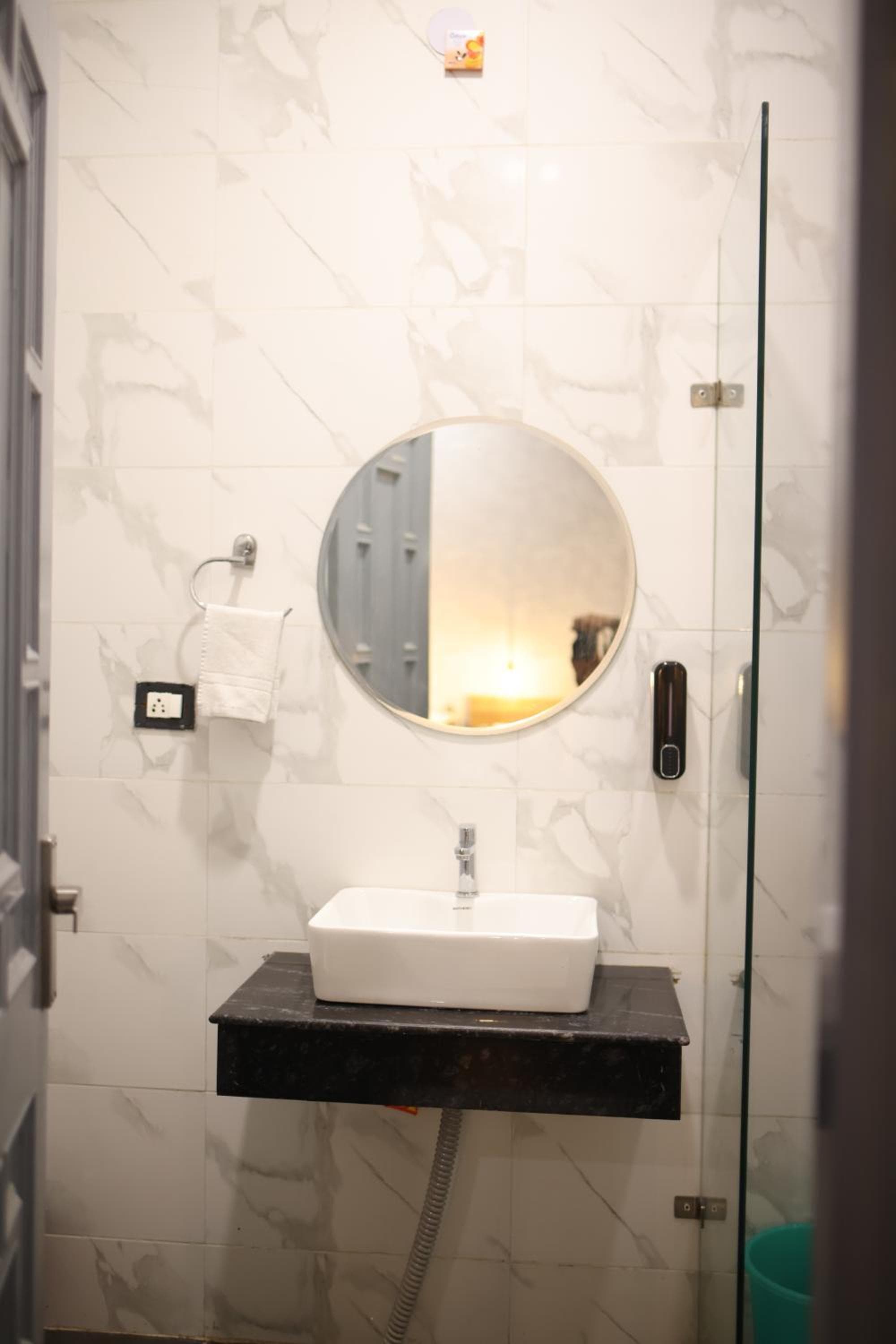 Gallivanto Inn - Rohini